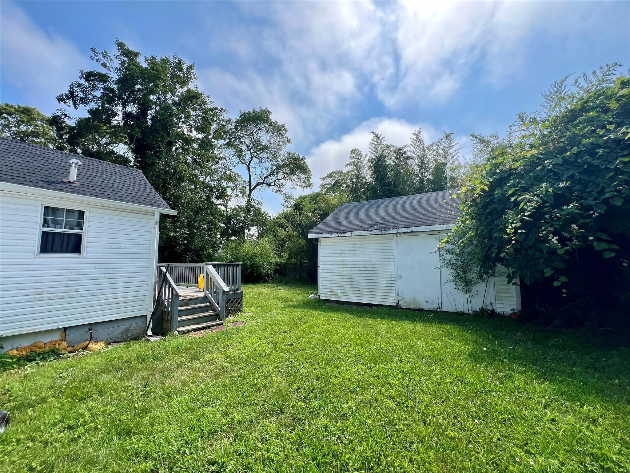 Single Family Daisy  Suffolk County, NY 11951, MLS-882447-9