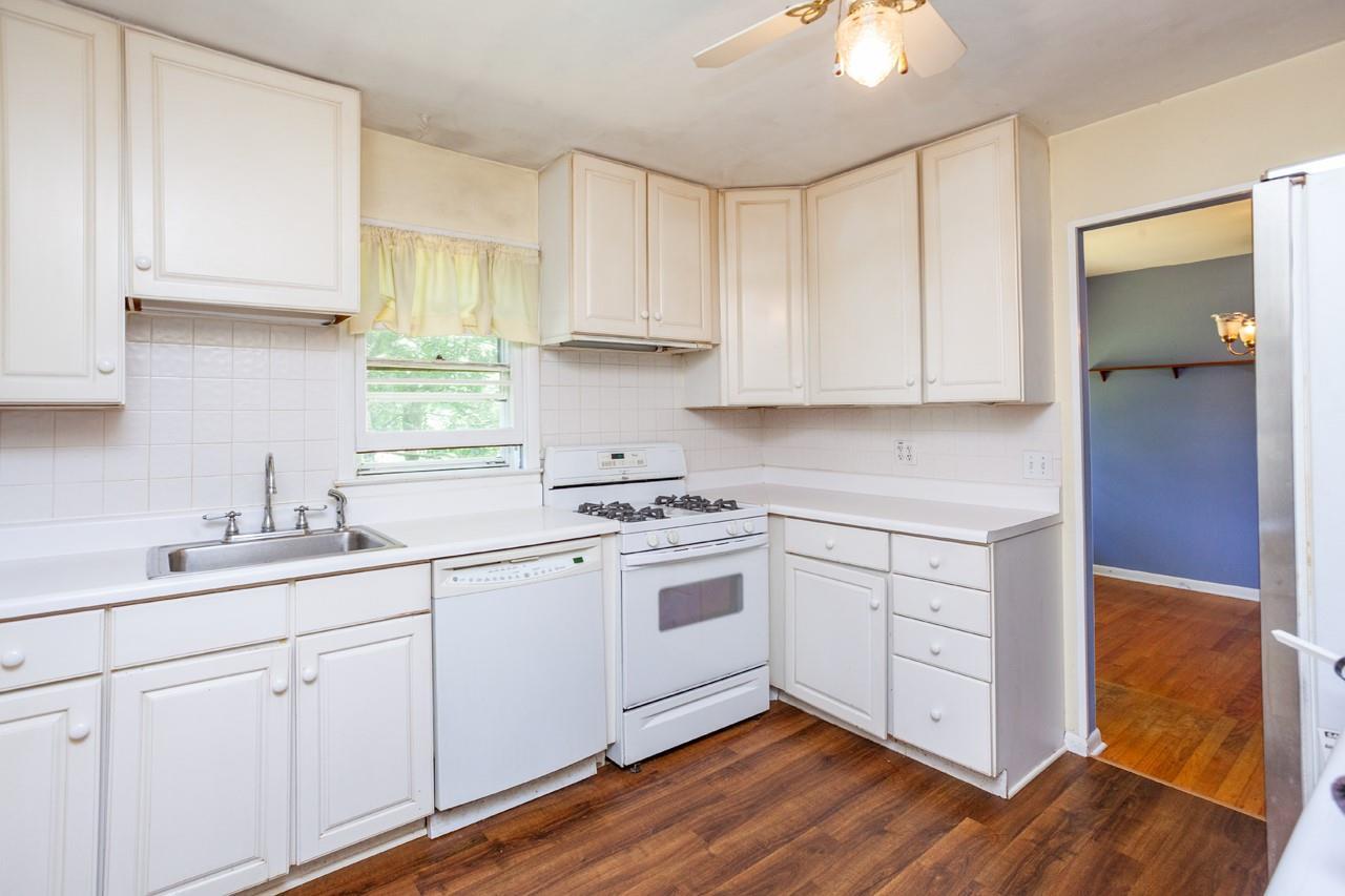 Single Family Westchester  Westchester County, NY 10511, MLS-882474-10