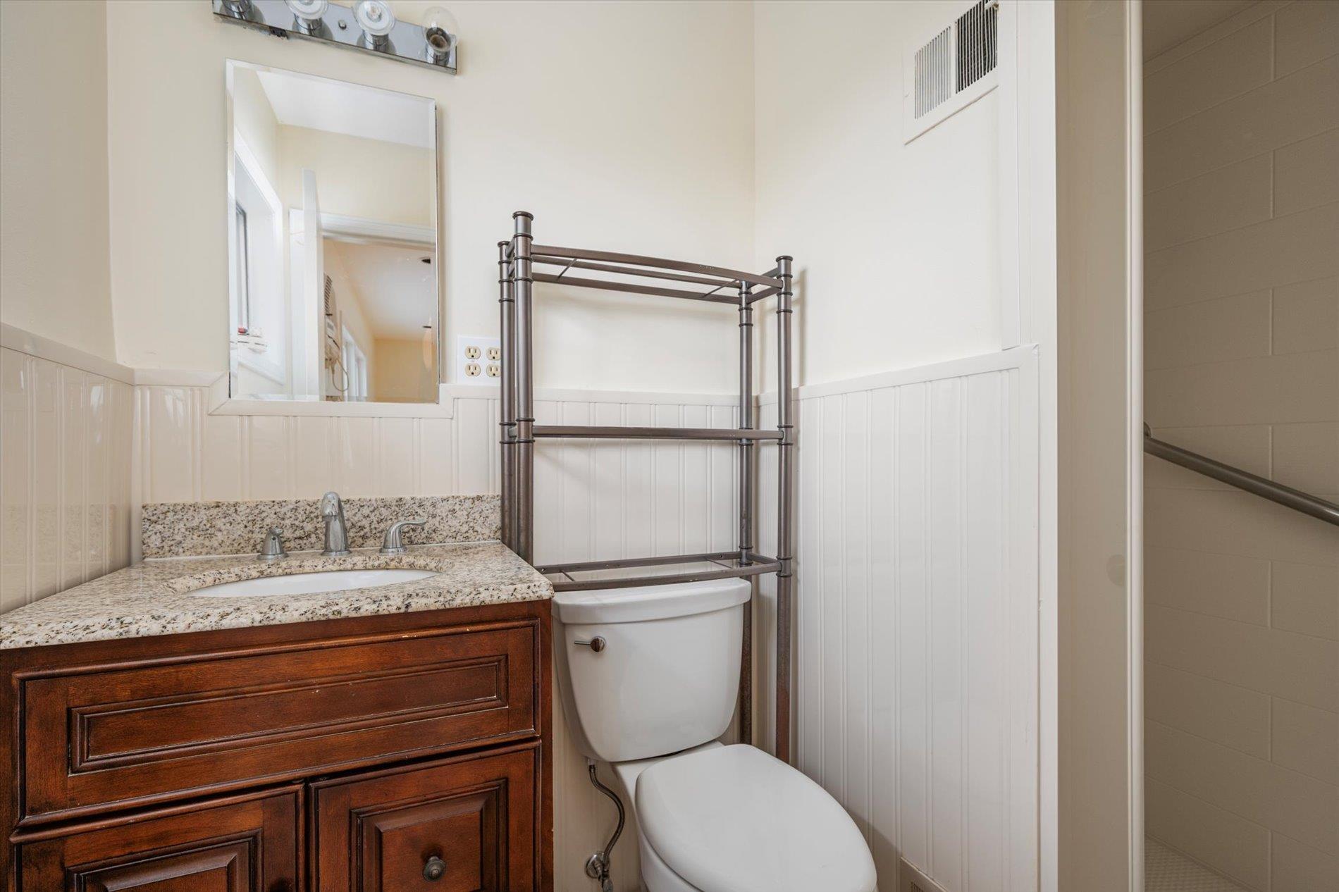 Single Family New Hyde Park  Nassau County, NY 11040, MLS-882476-22