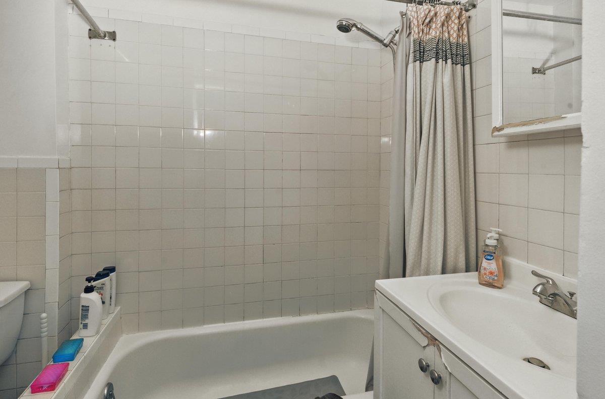 Single Family Westminster  Brooklyn, NY 11230, MLS-882481-21