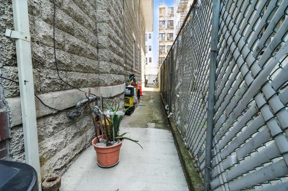 Single Family Westminster  Brooklyn, NY 11230, MLS-882481-25