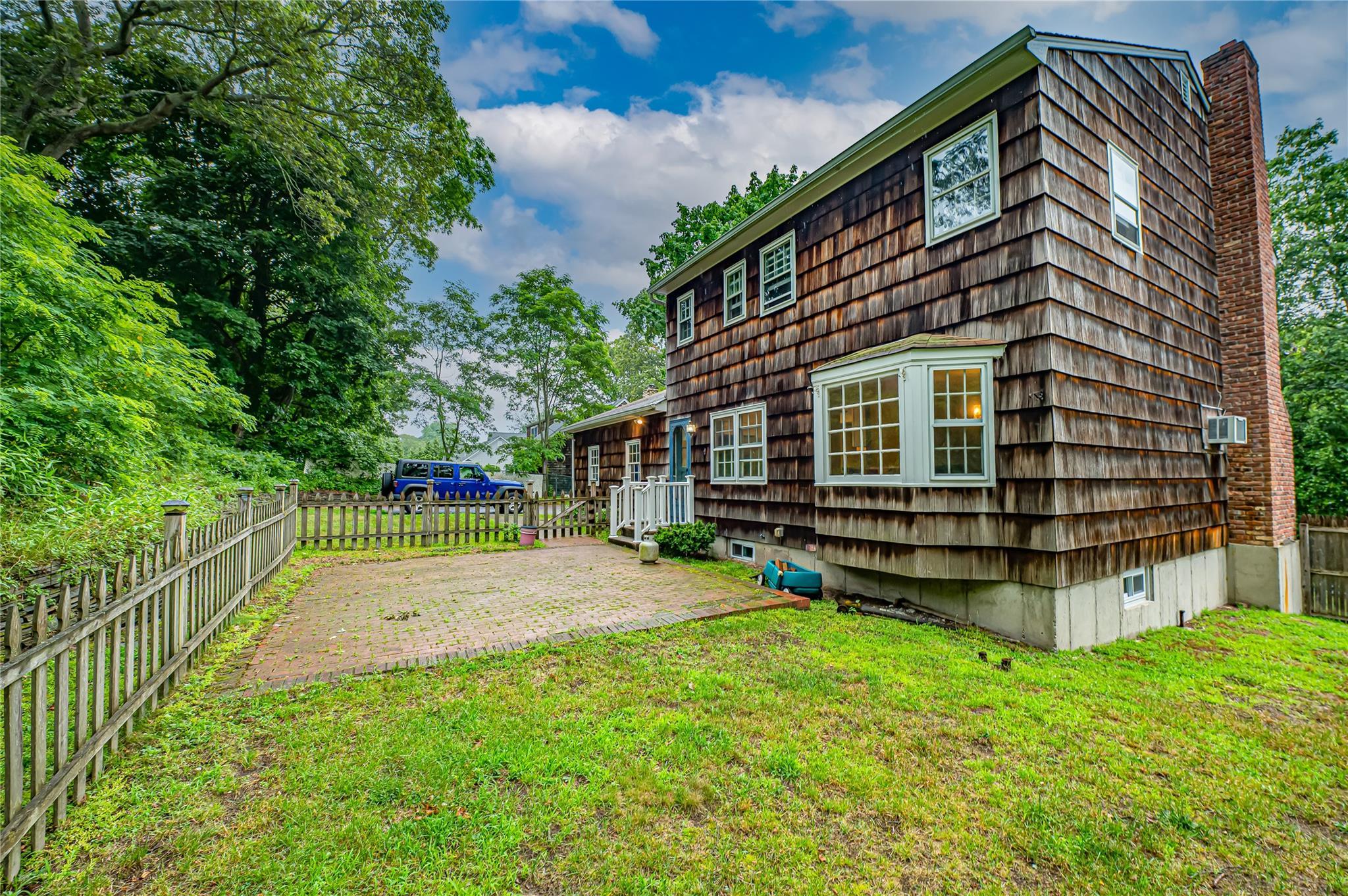 Single Family Valentine  Suffolk County, NY 11786, MLS-882489-25