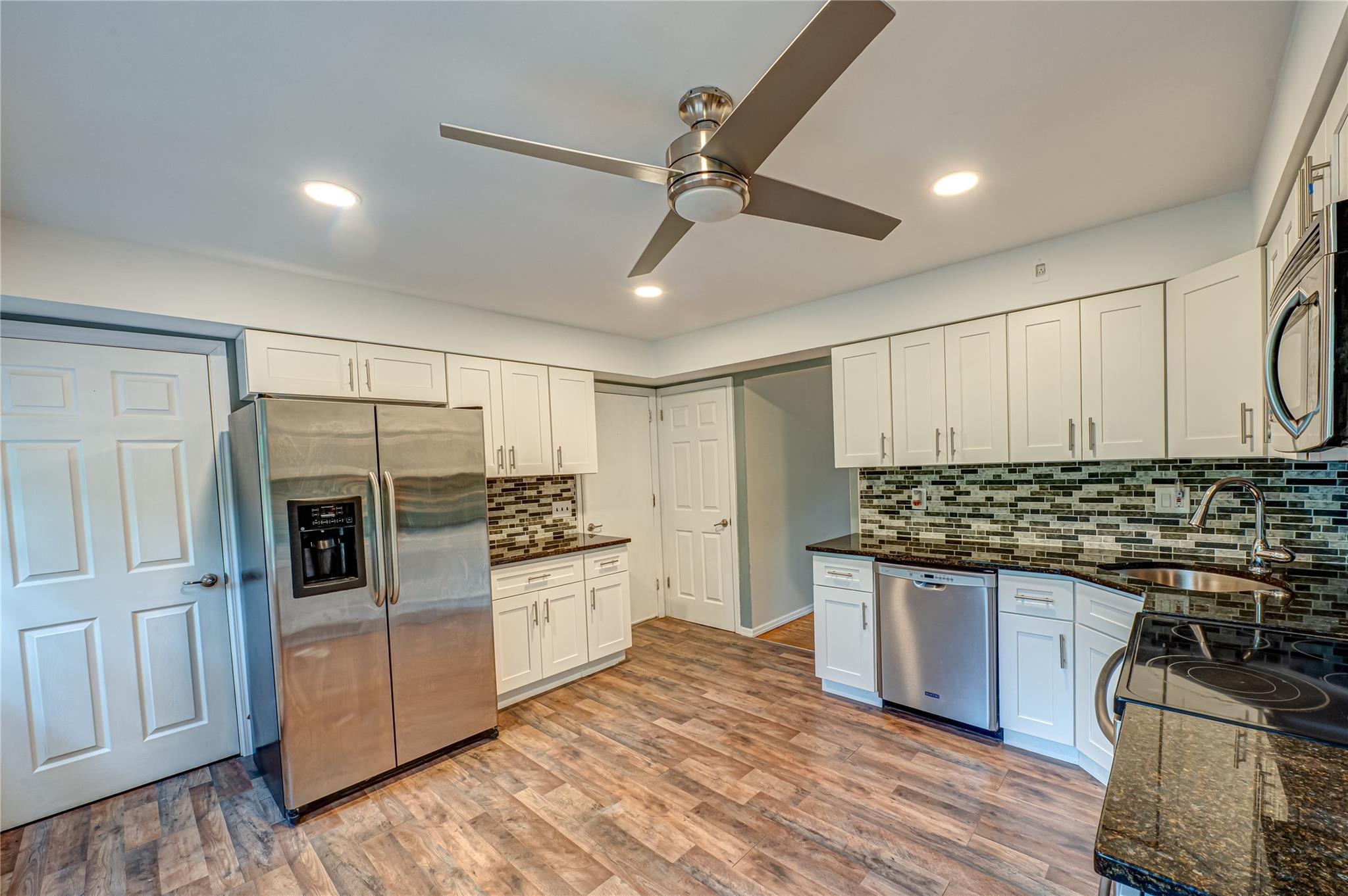 Single Family Valentine  Suffolk County, NY 11786, MLS-882489-6