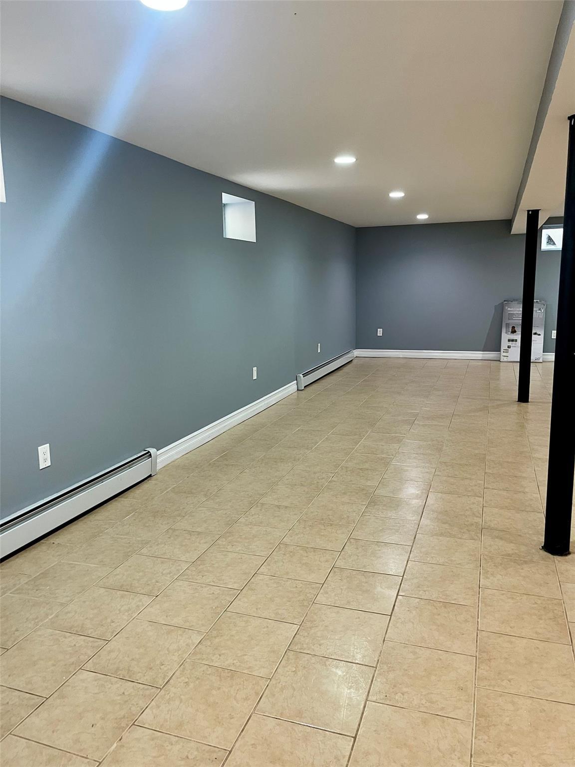 Single Family Hollywood  Bronx, NY 10465, MLS-882498-21