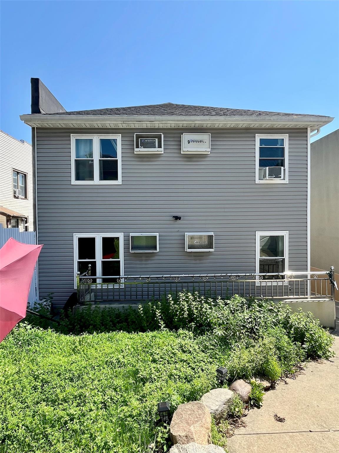 Single Family Hollywood  Bronx, NY 10465, MLS-882498-27