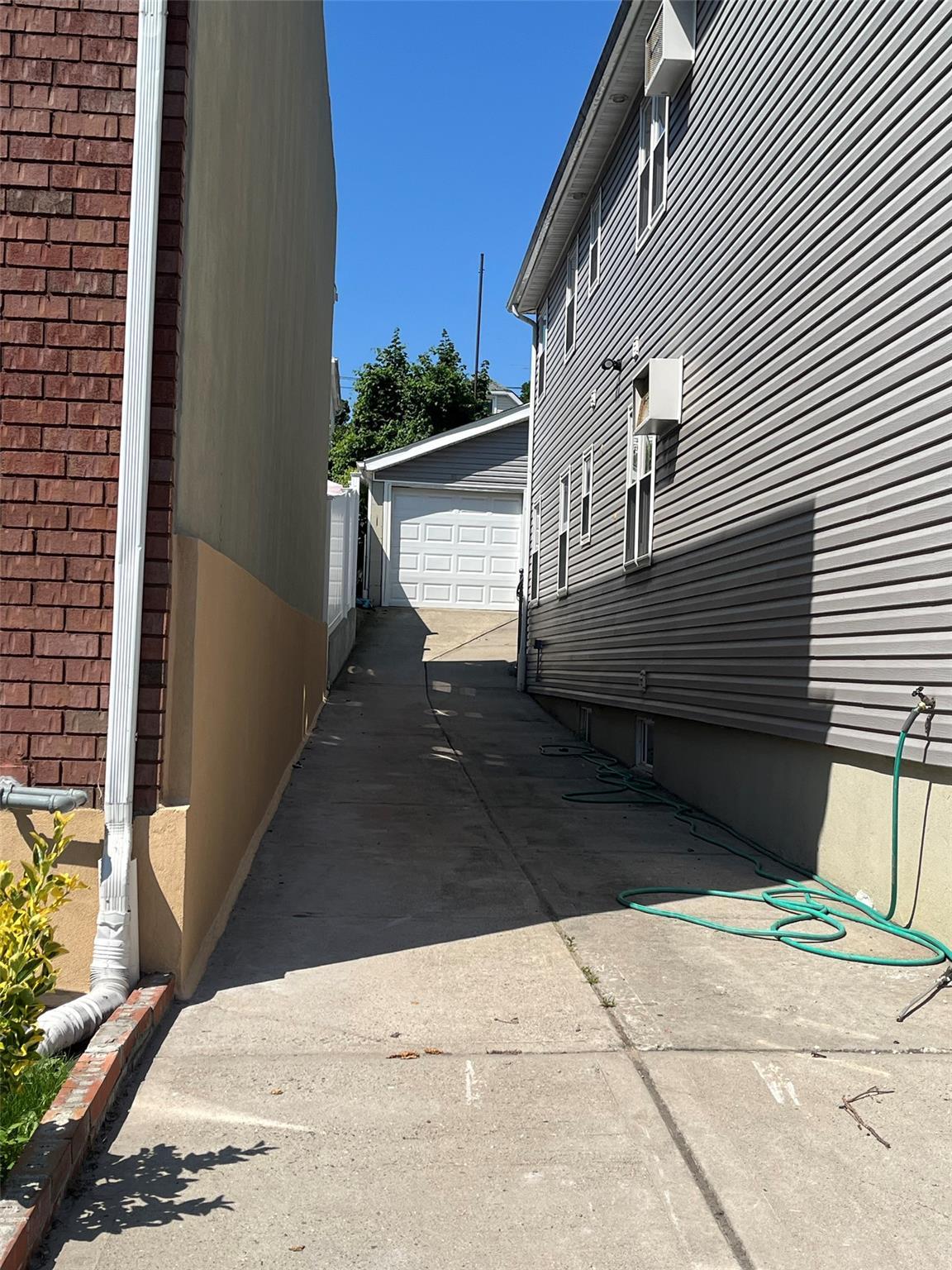 Single Family Hollywood  Bronx, NY 10465, MLS-882498-30
