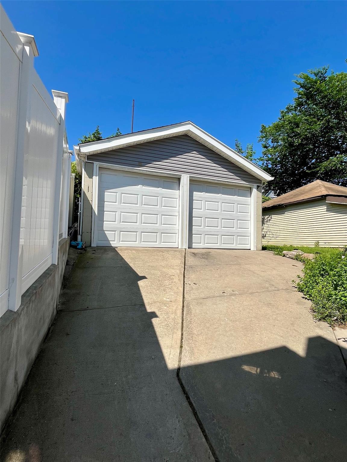 Single Family Hollywood  Bronx, NY 10465, MLS-882498-31