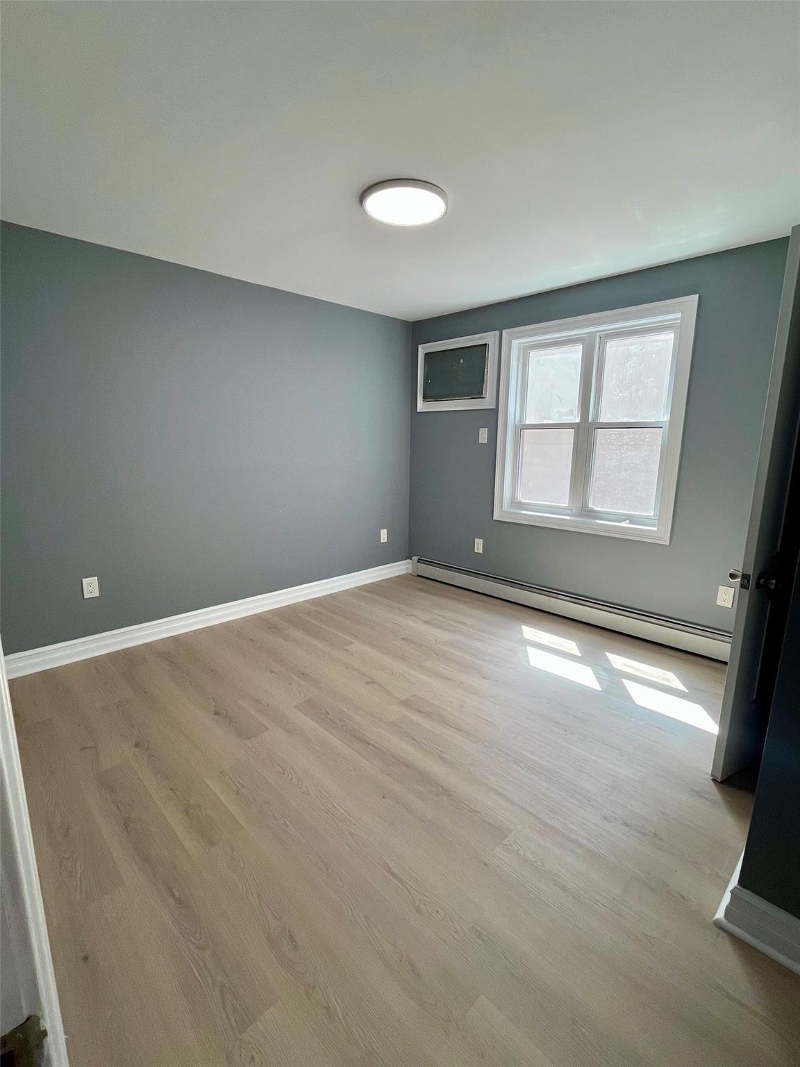 Single Family Hollywood  Bronx, NY 10465, MLS-882498-9