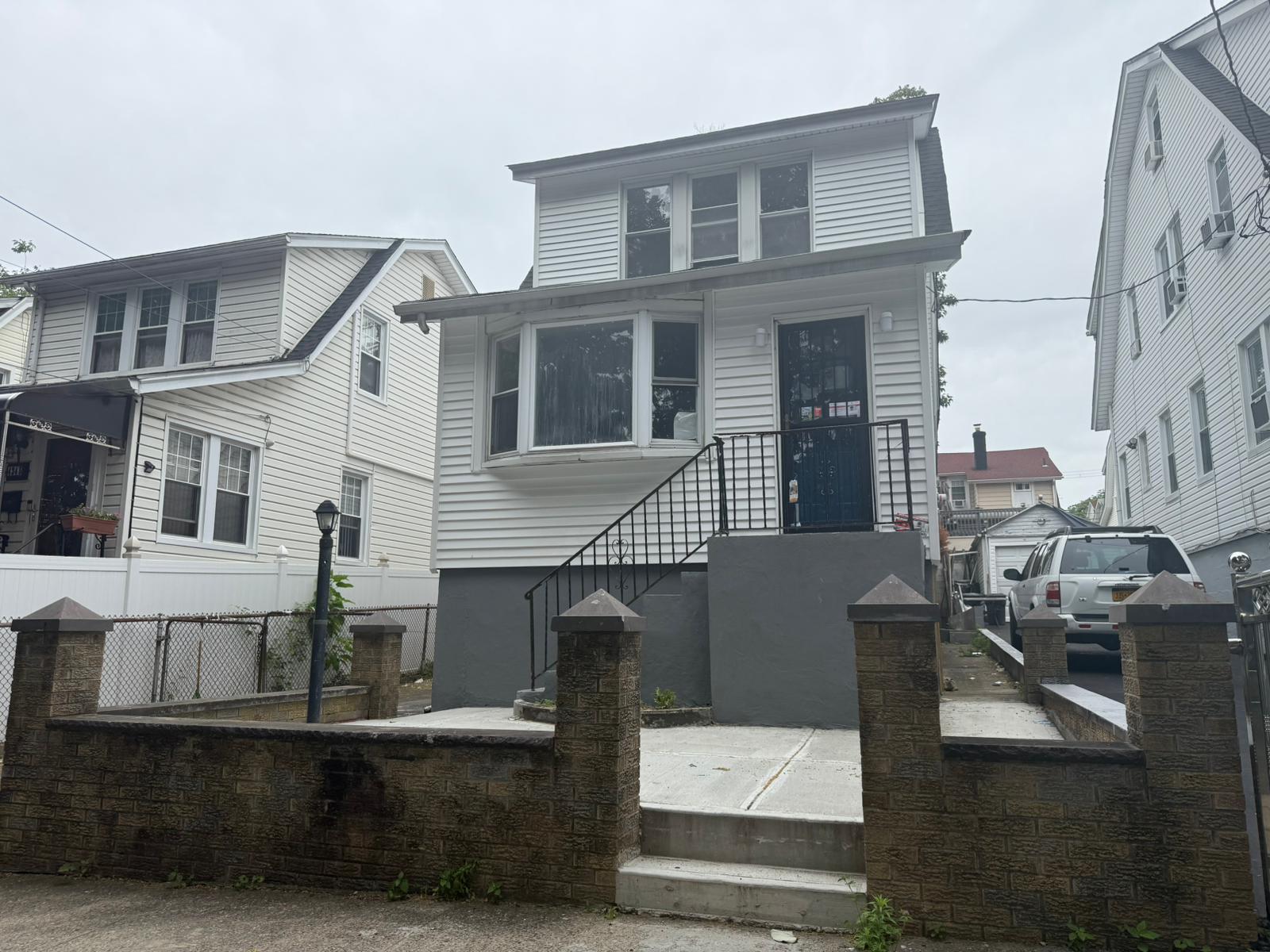 Single Family Grace  Bronx, NY 10466, MLS-882501-16