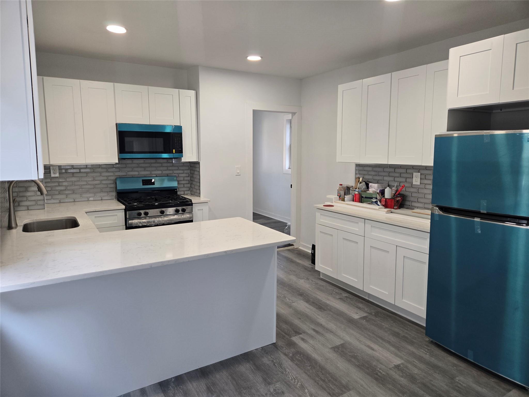 Single Family Grace  Bronx, NY 10466, MLS-882501-3