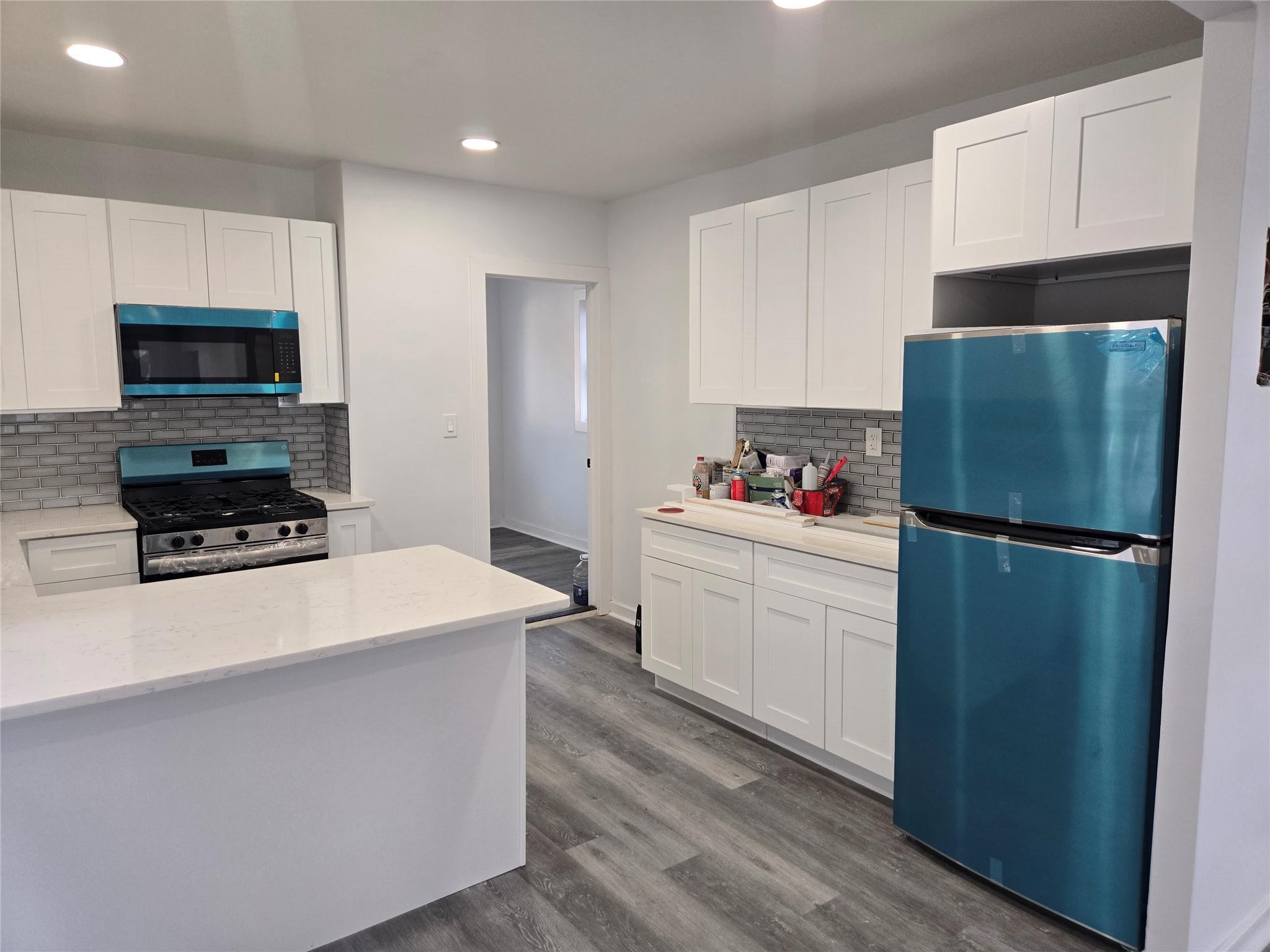 Single Family Grace  Bronx, NY 10466, MLS-882501-7