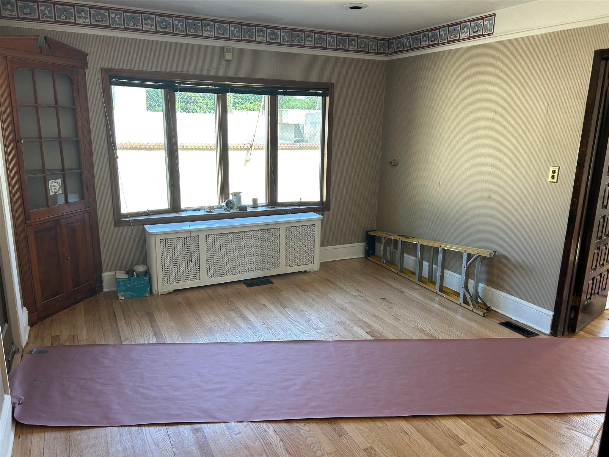 Single Family Main  Suffolk County, NY 11754, MLS-882519-14