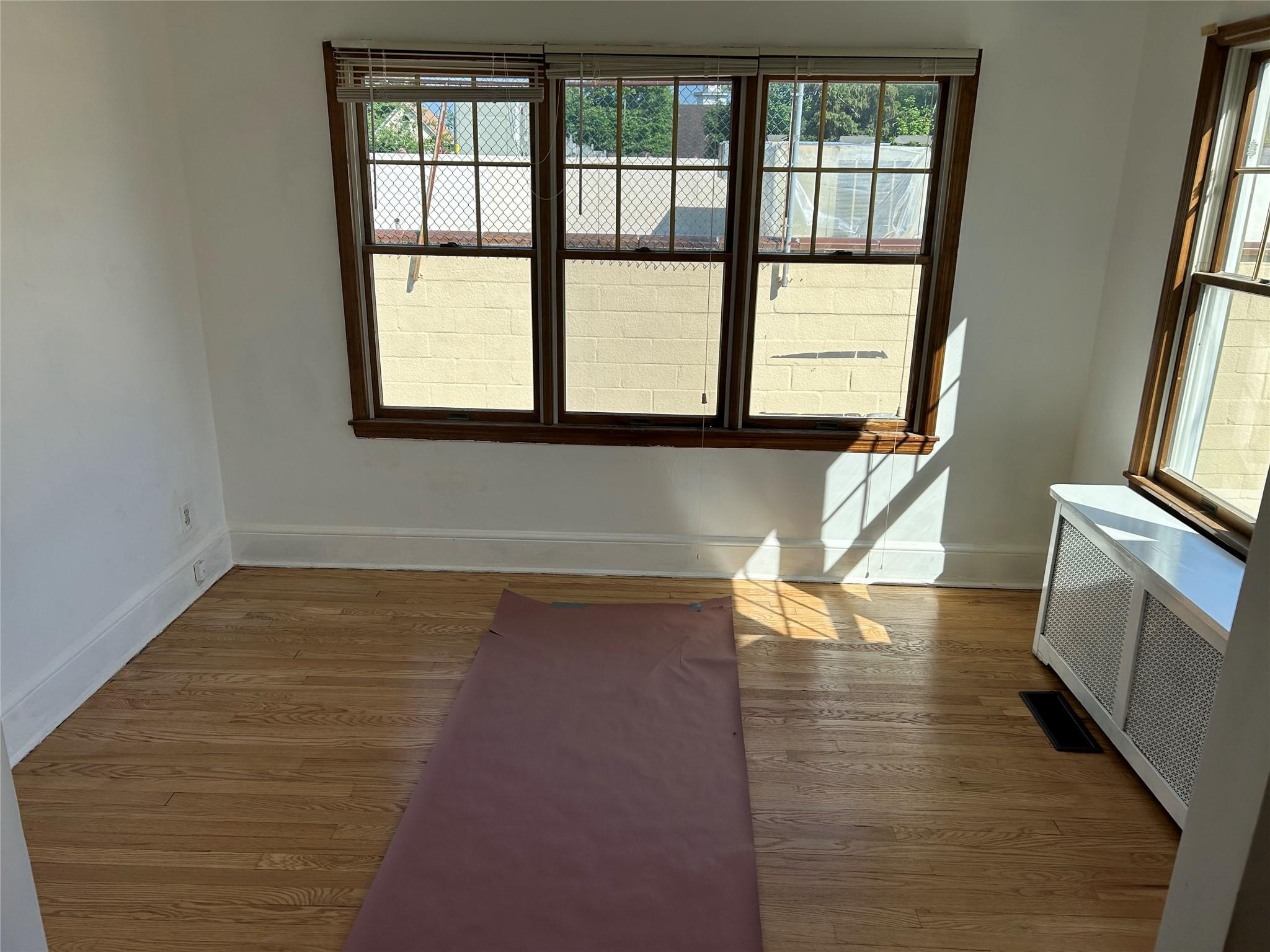 Single Family Main  Suffolk County, NY 11754, MLS-882519-17