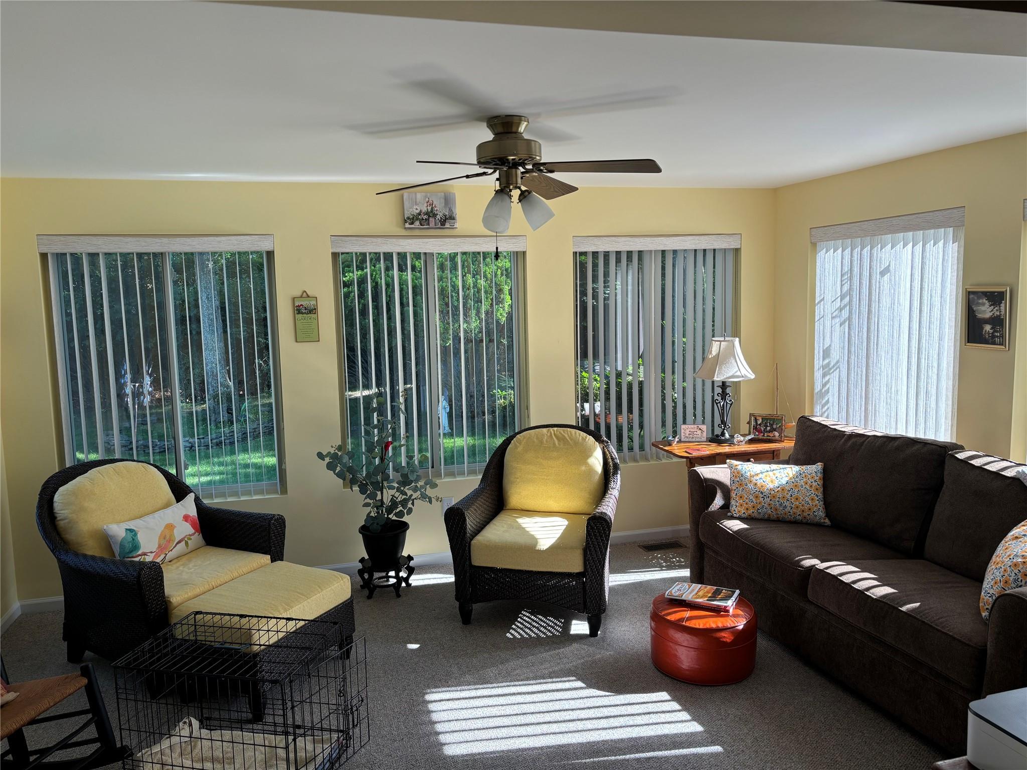 Single Family Middle  Suffolk County, NY 11933, MLS-882526-21