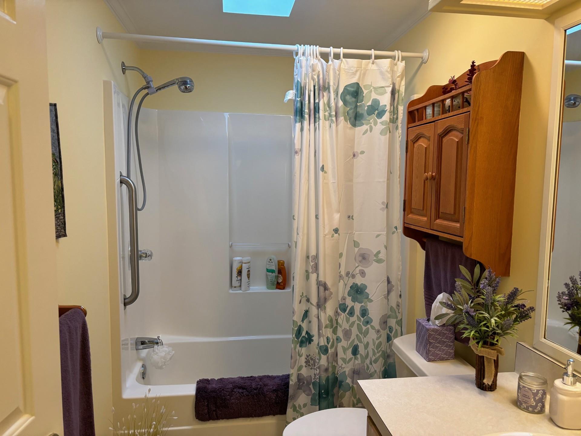 Single Family Middle  Suffolk County, NY 11933, MLS-882526-35