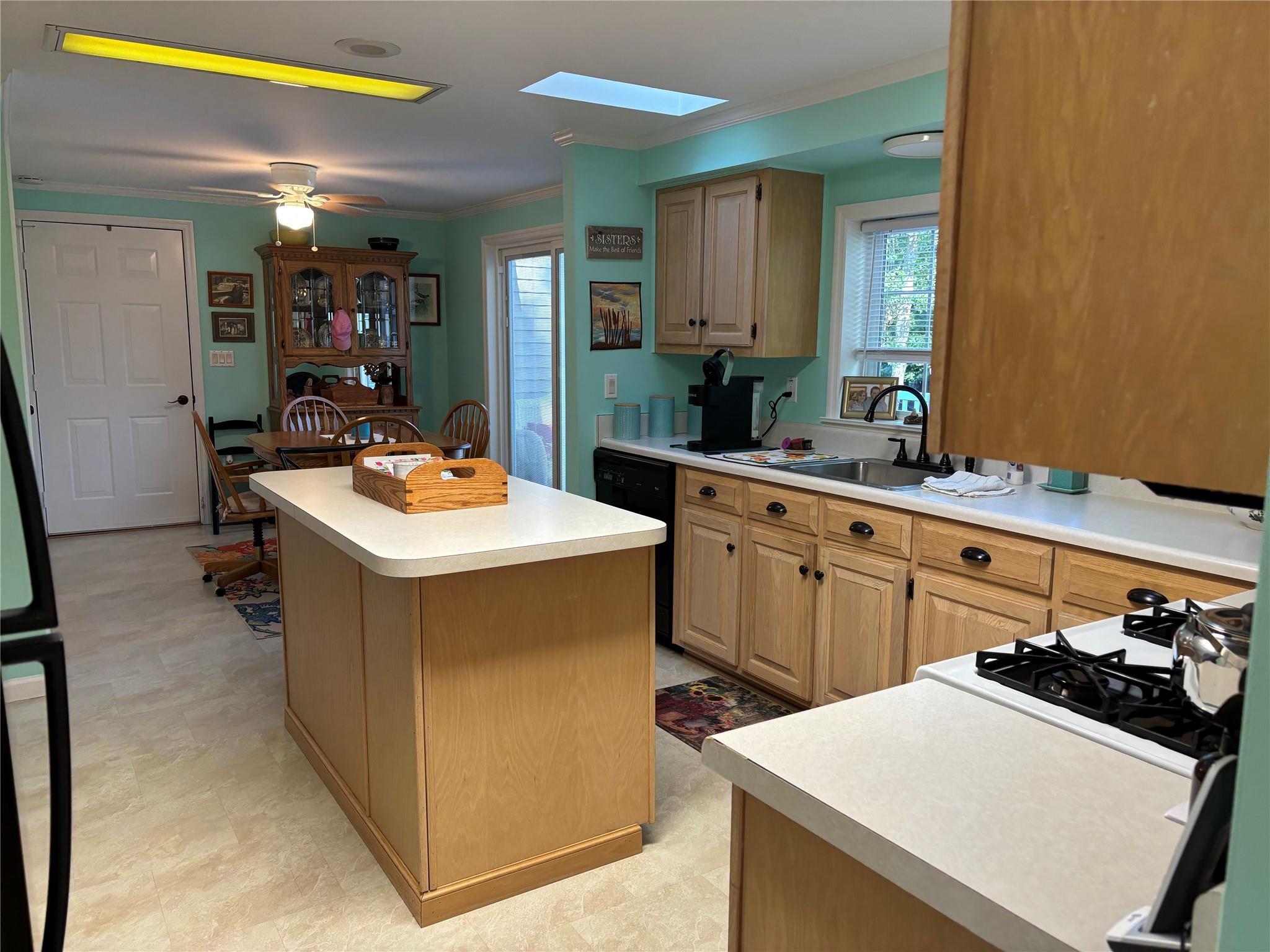 Single Family Middle  Suffolk County, NY 11933, MLS-882526-8