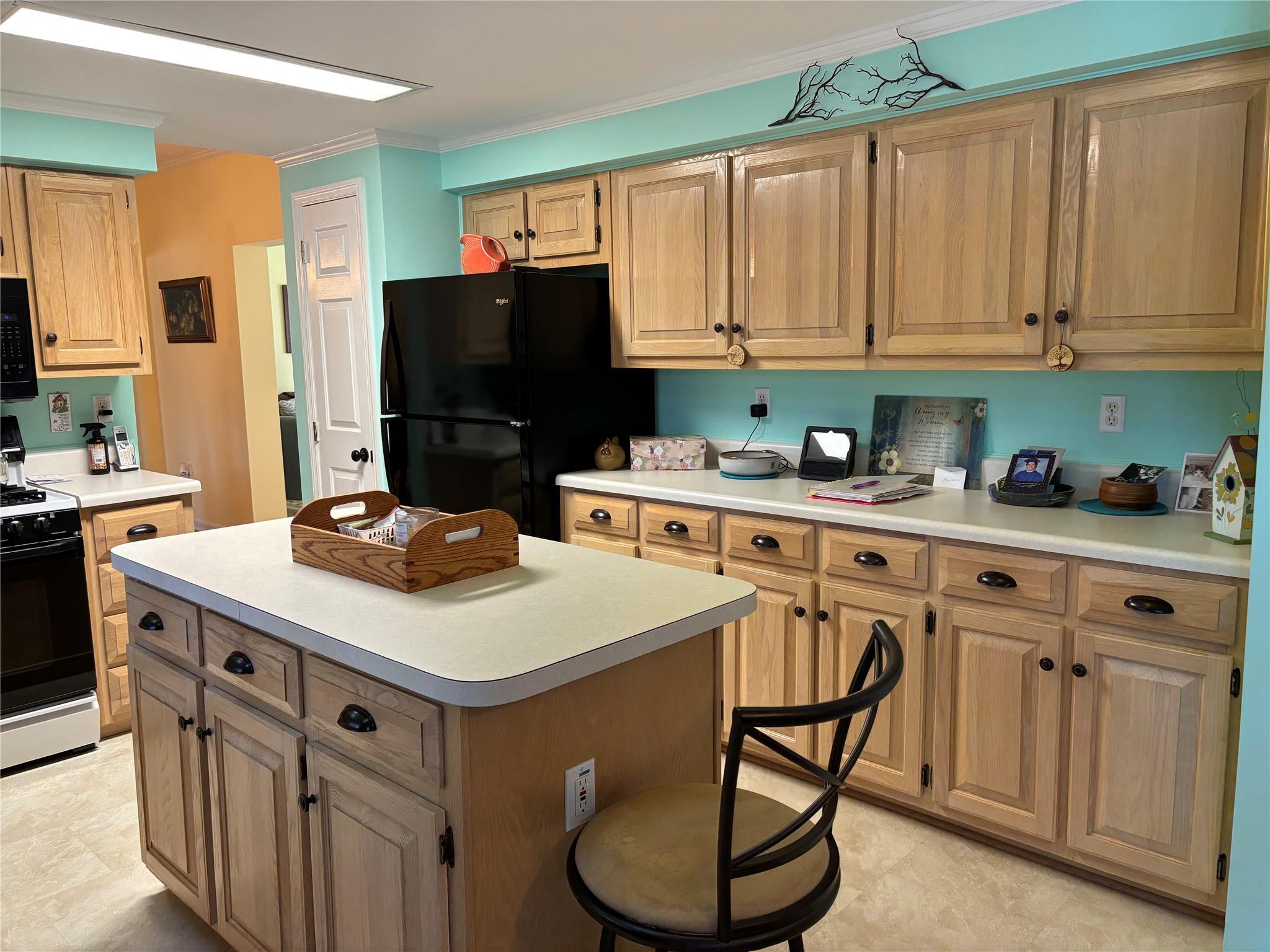 Single Family Middle  Suffolk County, NY 11933, MLS-882526-9