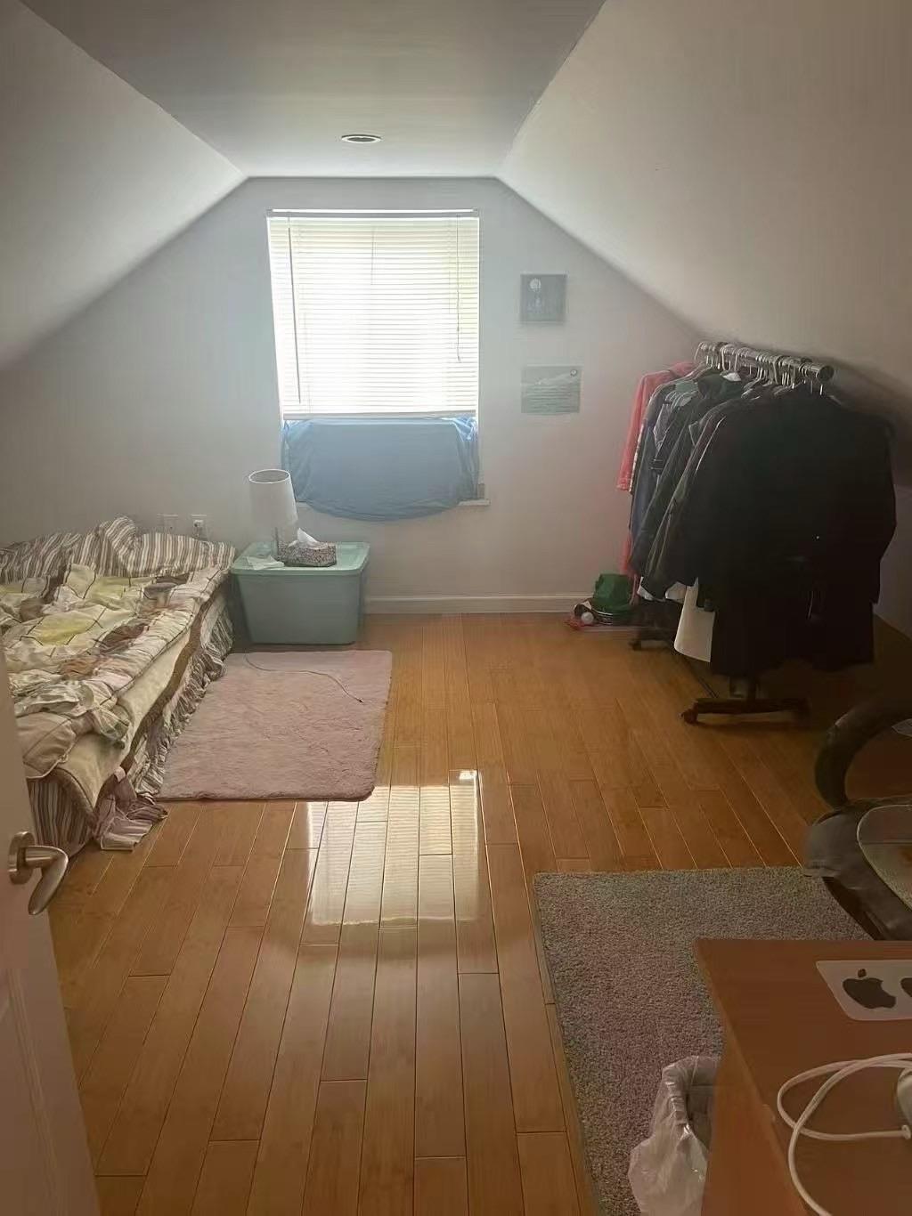 Single Family Effington  Queens, NY 11358, MLS-882573-4