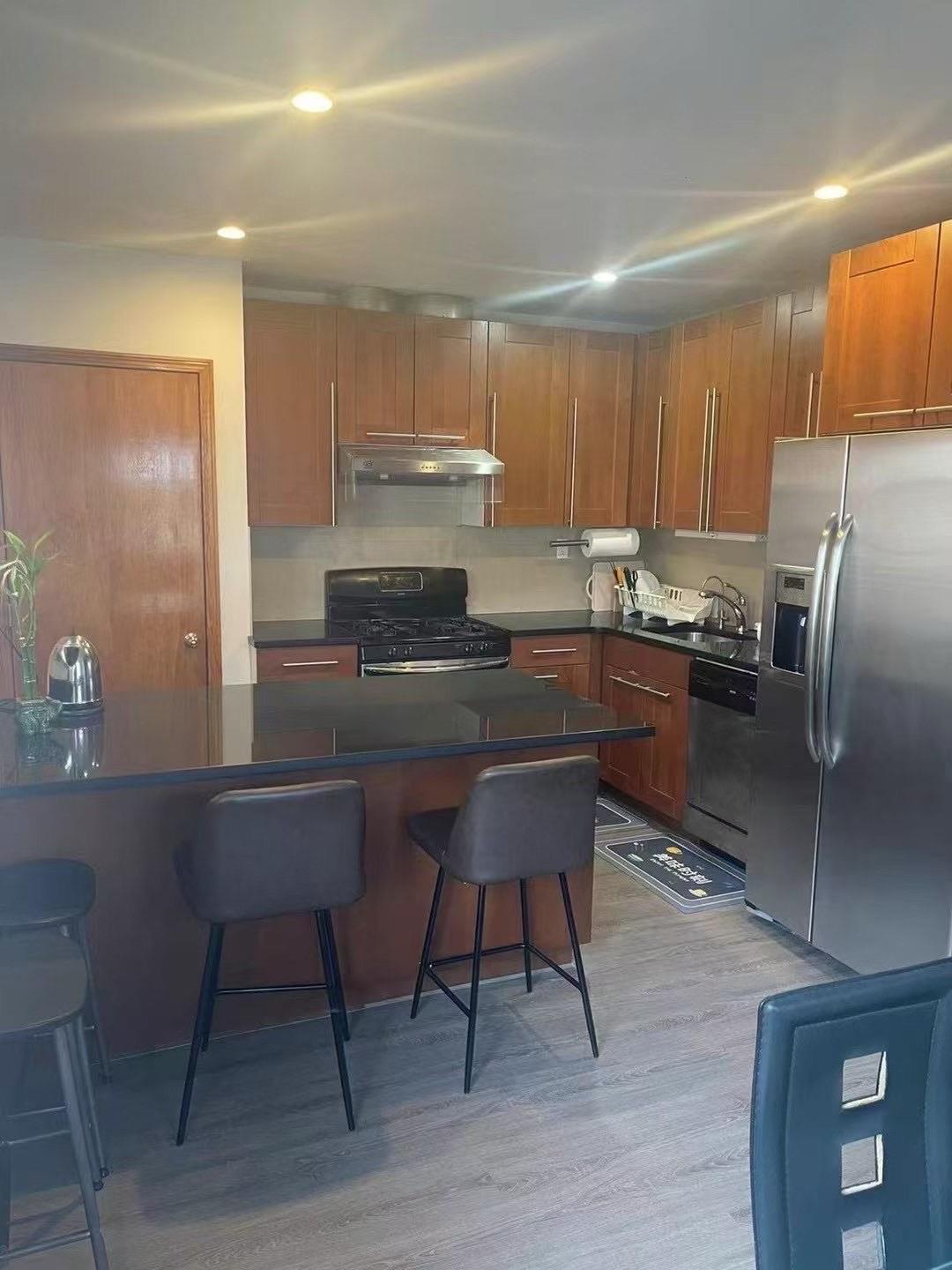 Single Family Effington  Queens, NY 11358, MLS-882573-5
