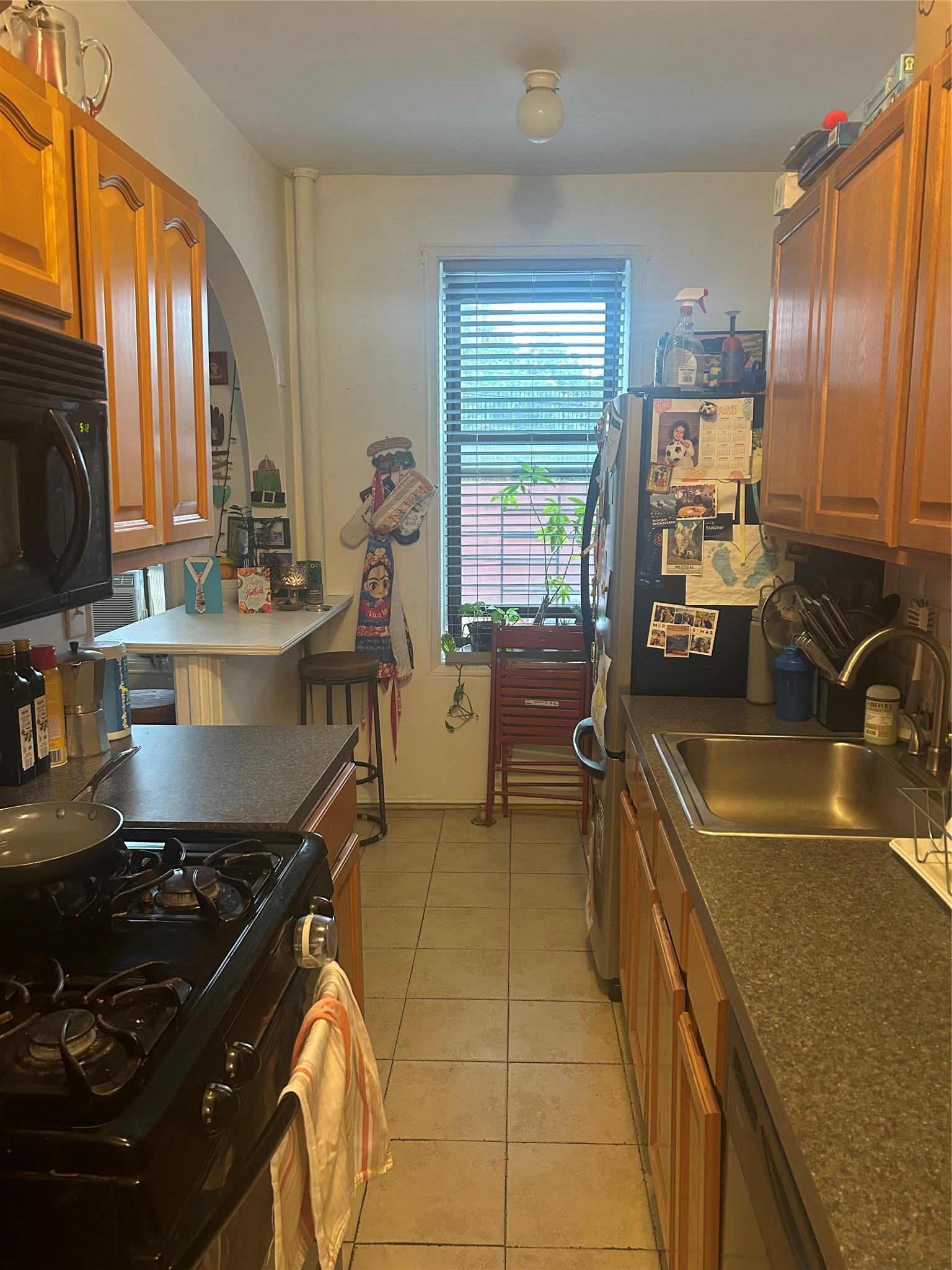 Coop Brady  Bronx, NY 10462, MLS-882577-8