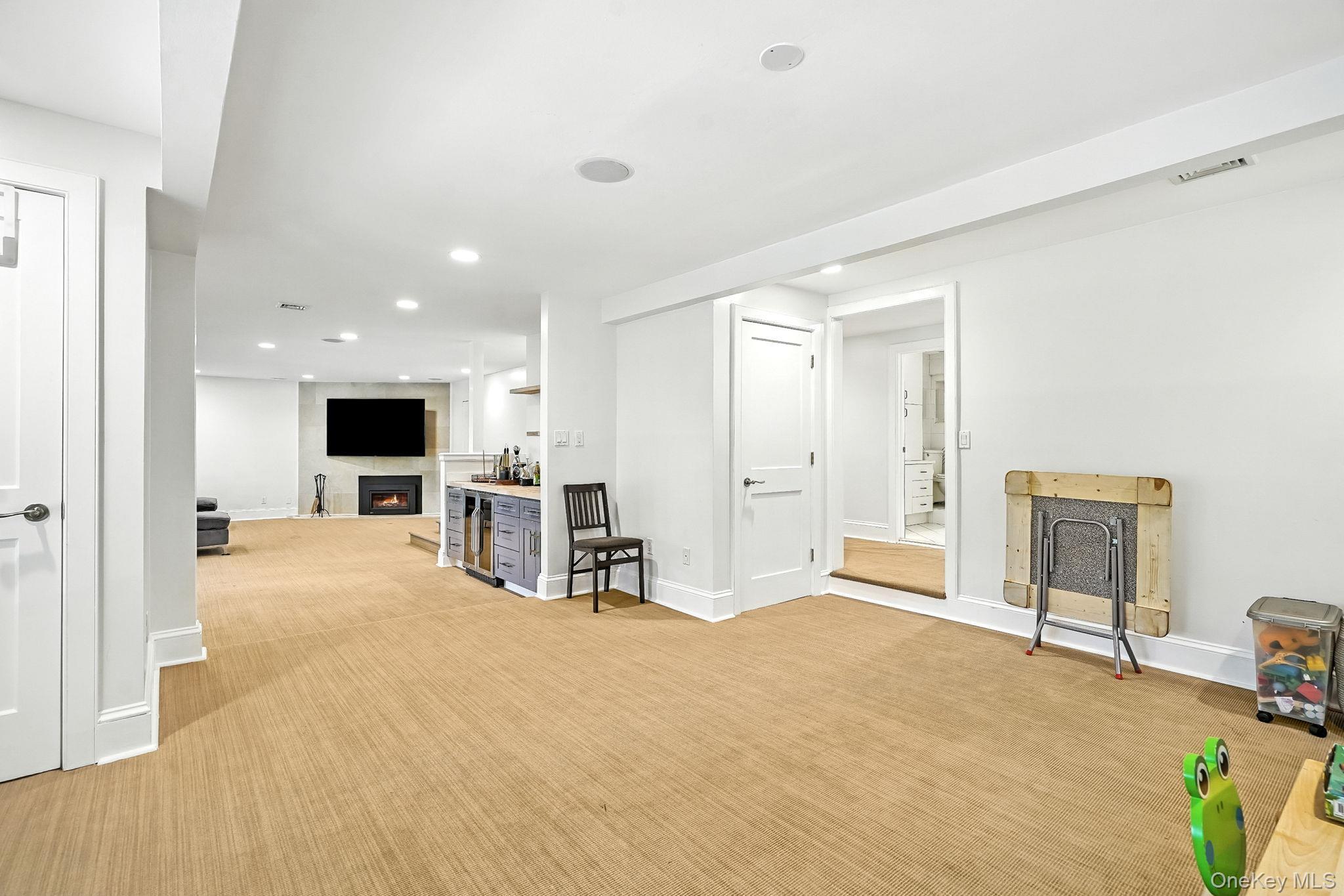 Single Family Eaton Westchester County, NY 10583, MLS-882635-17