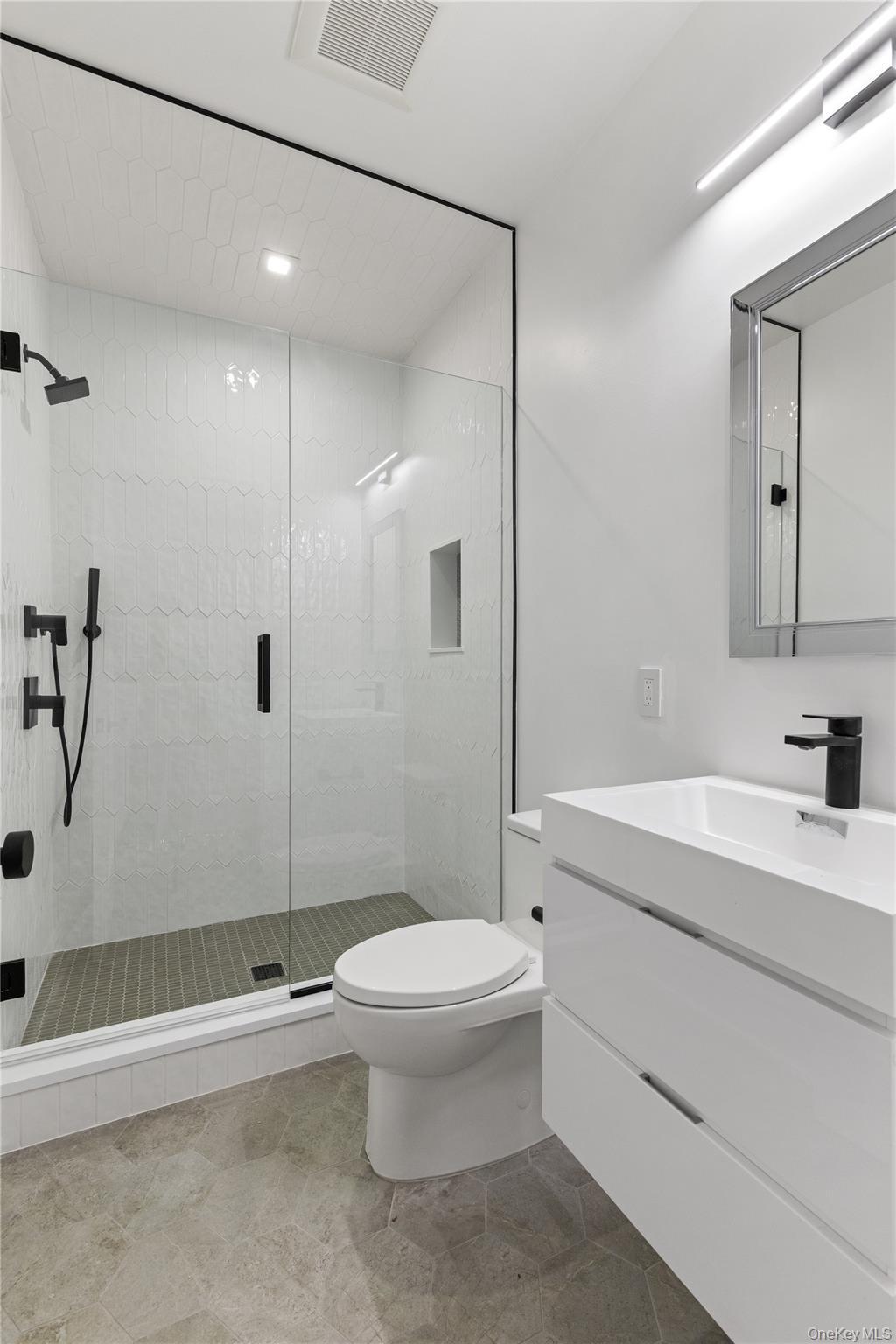 Single Family Mamaroneck Westchester County, NY 10583, MLS-882641-46