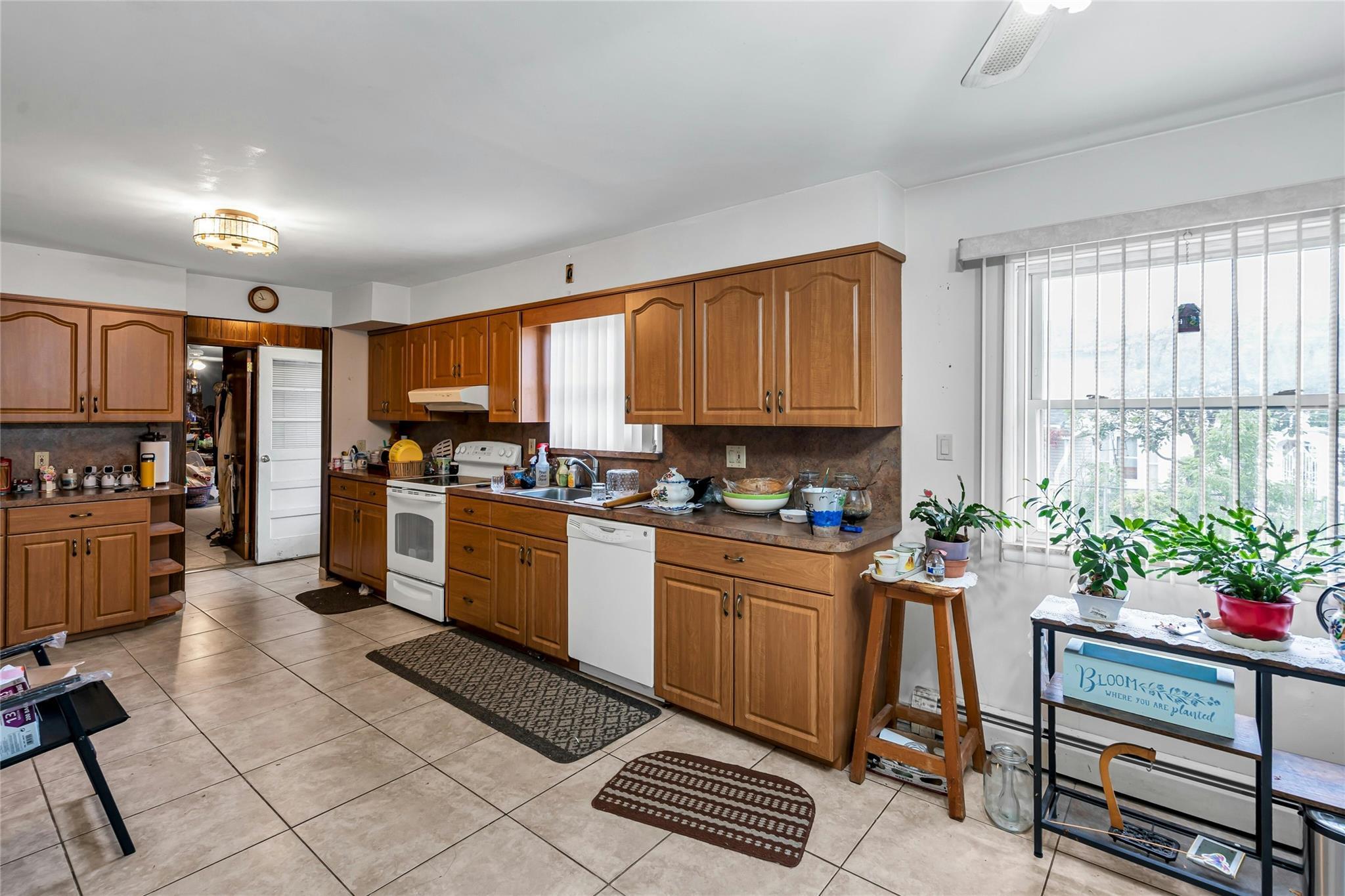 Single Family Herzel  Suffolk County, NY 11704, MLS-882660-10