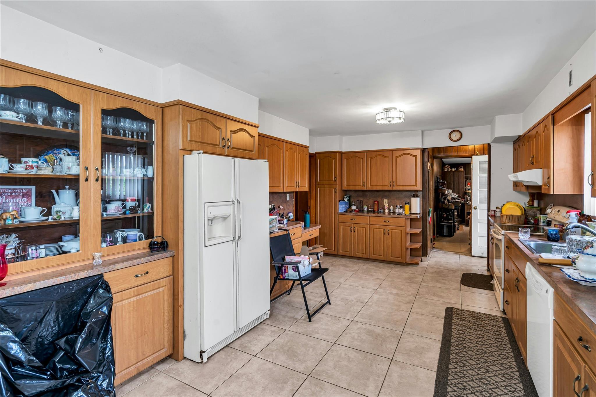 Single Family Herzel  Suffolk County, NY 11704, MLS-882660-11
