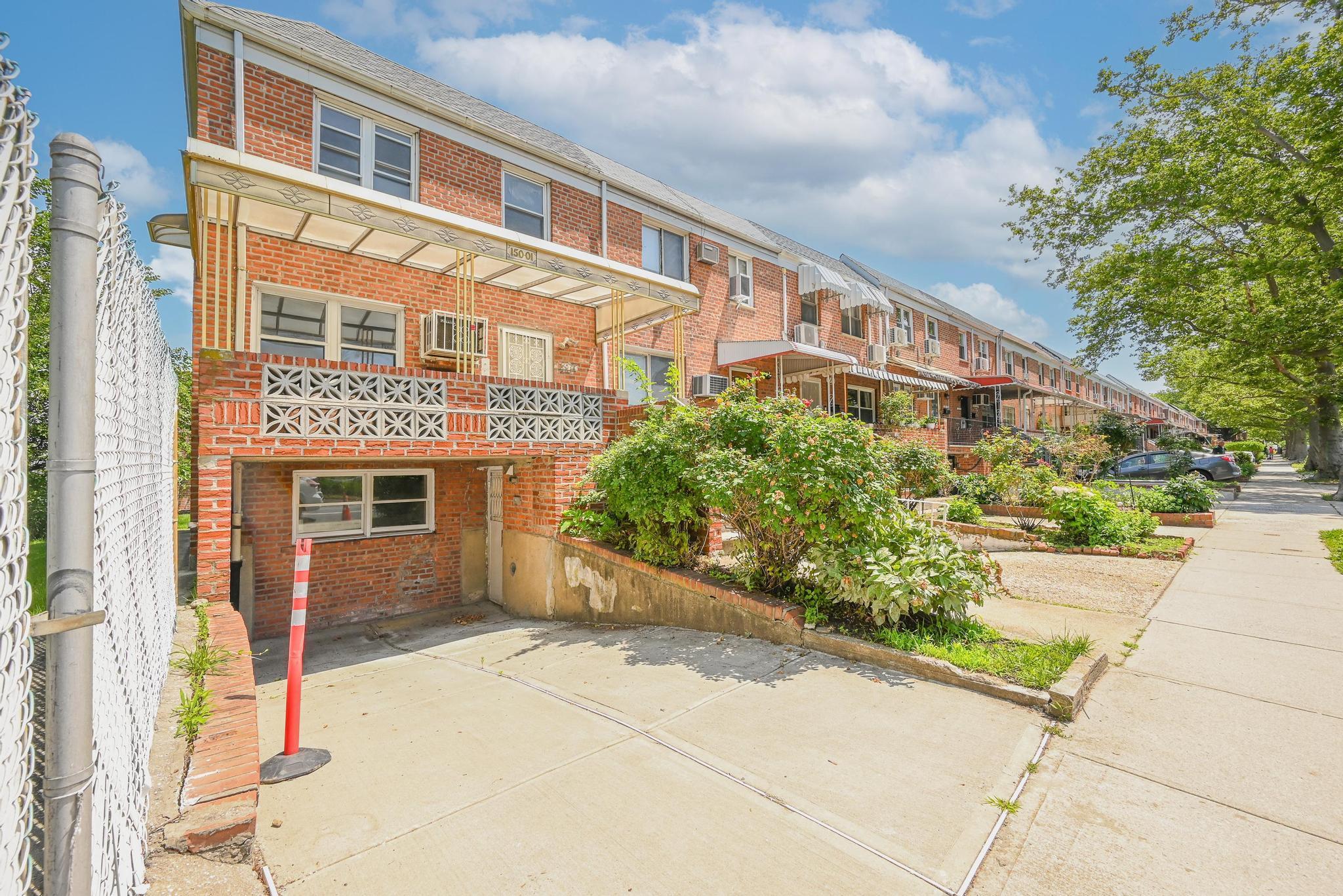 Single Family Horace Harding Exp  Queens, NY 11367, MLS-882676-2