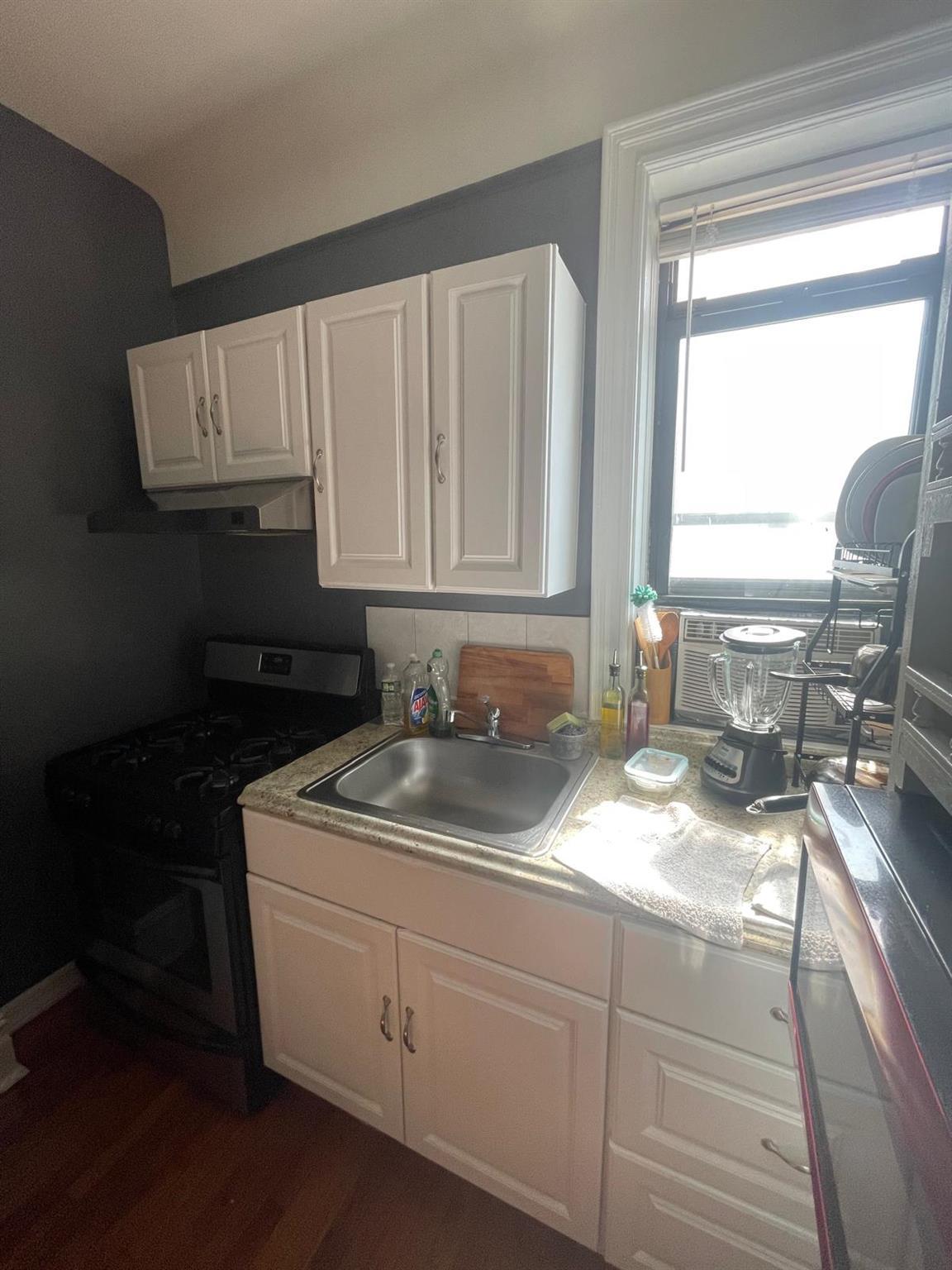 Single Family 100th Queens, NY 11368, MLS-882714-13