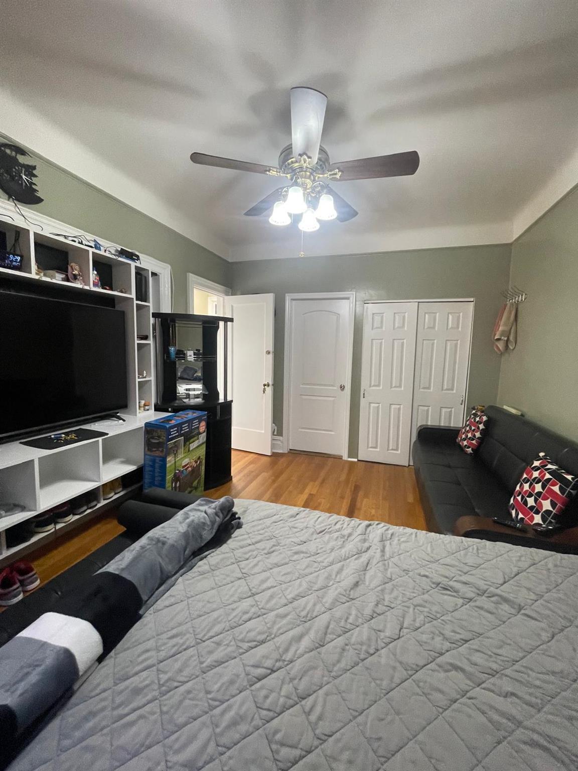 Single Family 100th Queens, NY 11368, MLS-882714-16