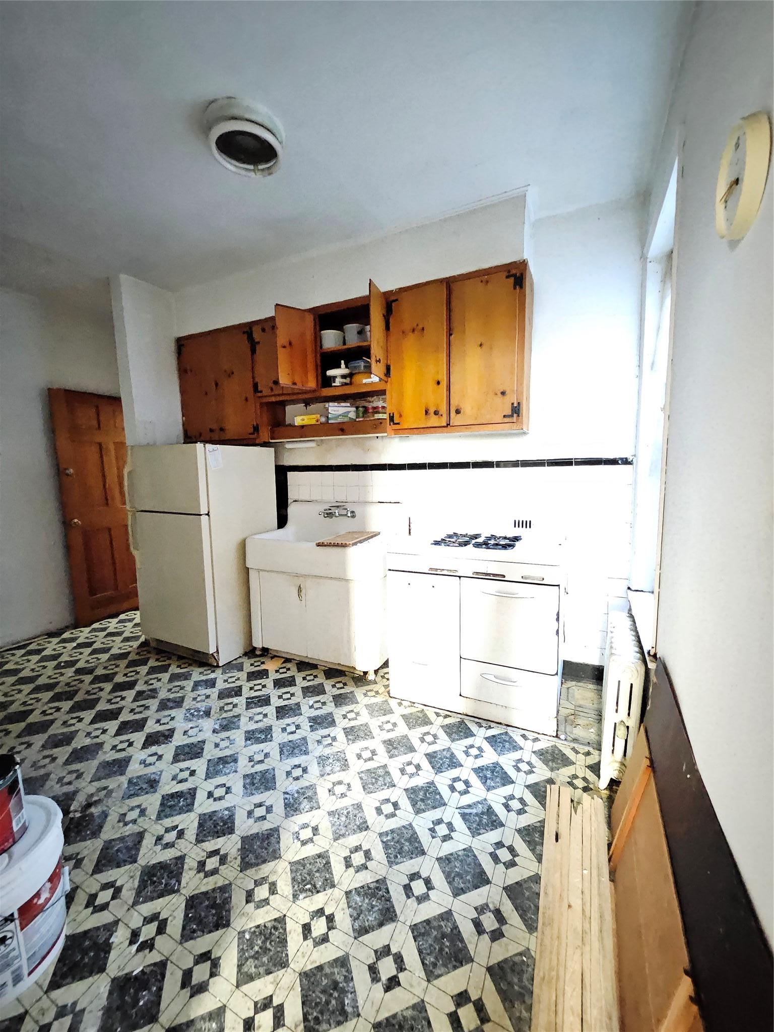 Commercial Sale Coney Island  Brooklyn, NY 11230, MLS-882720-11