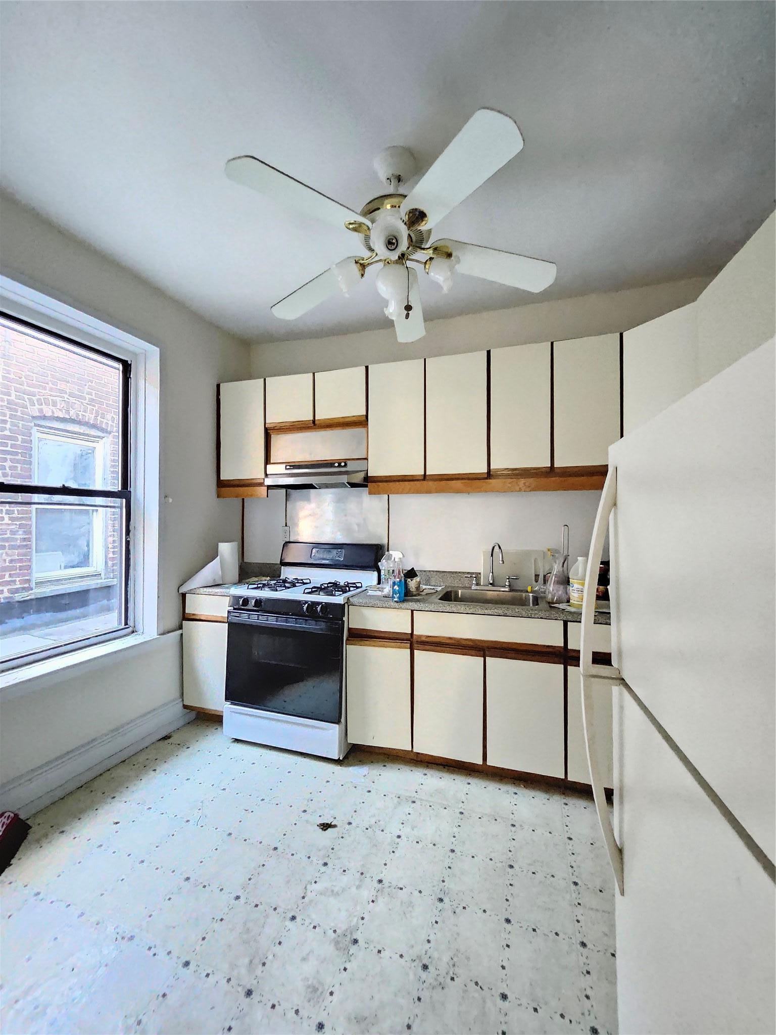 Commercial Sale Coney Island  Brooklyn, NY 11230, MLS-882720-14