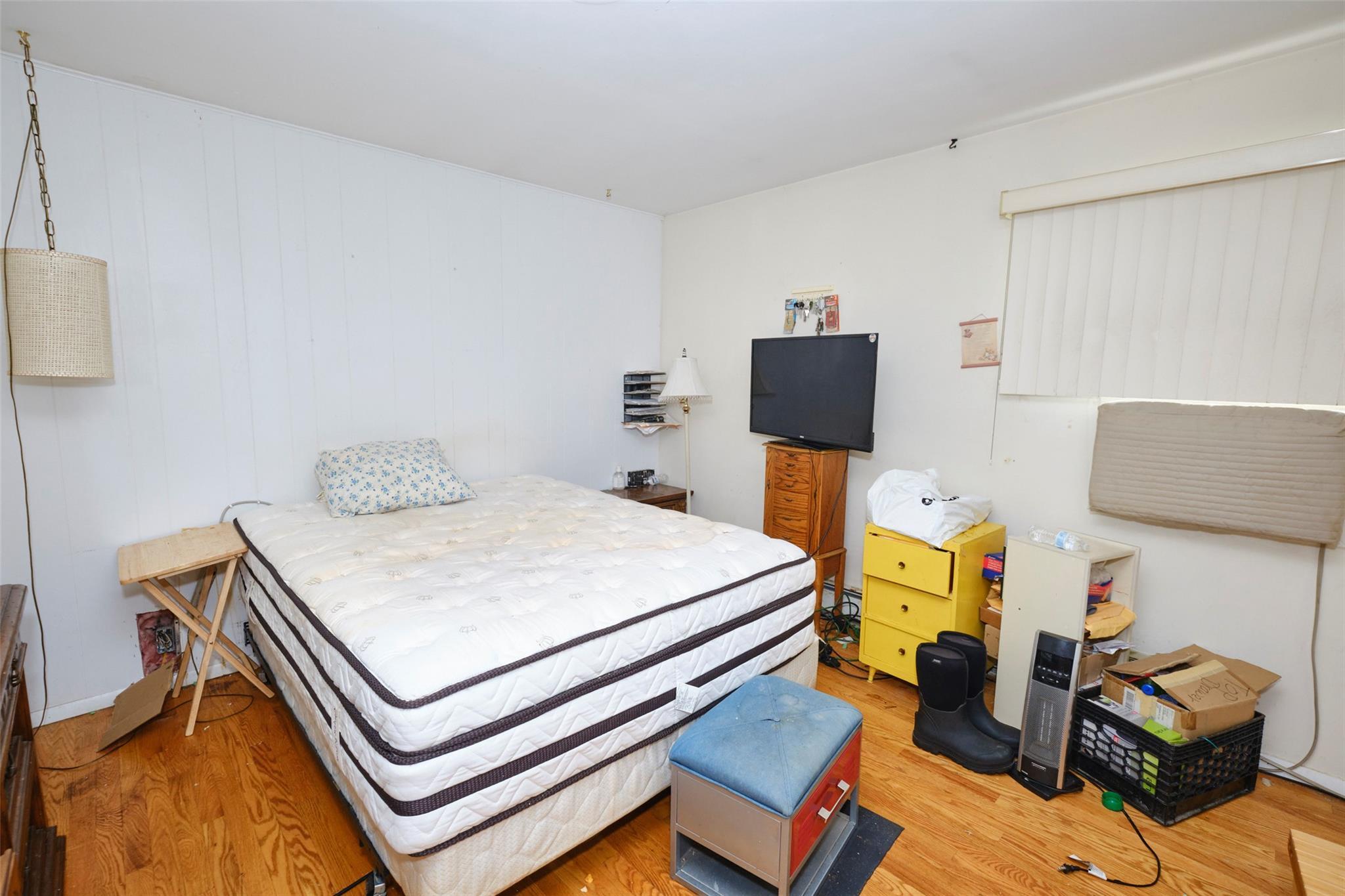 Single Family Hubbard  Nassau County, NY 11520, MLS-882734-6