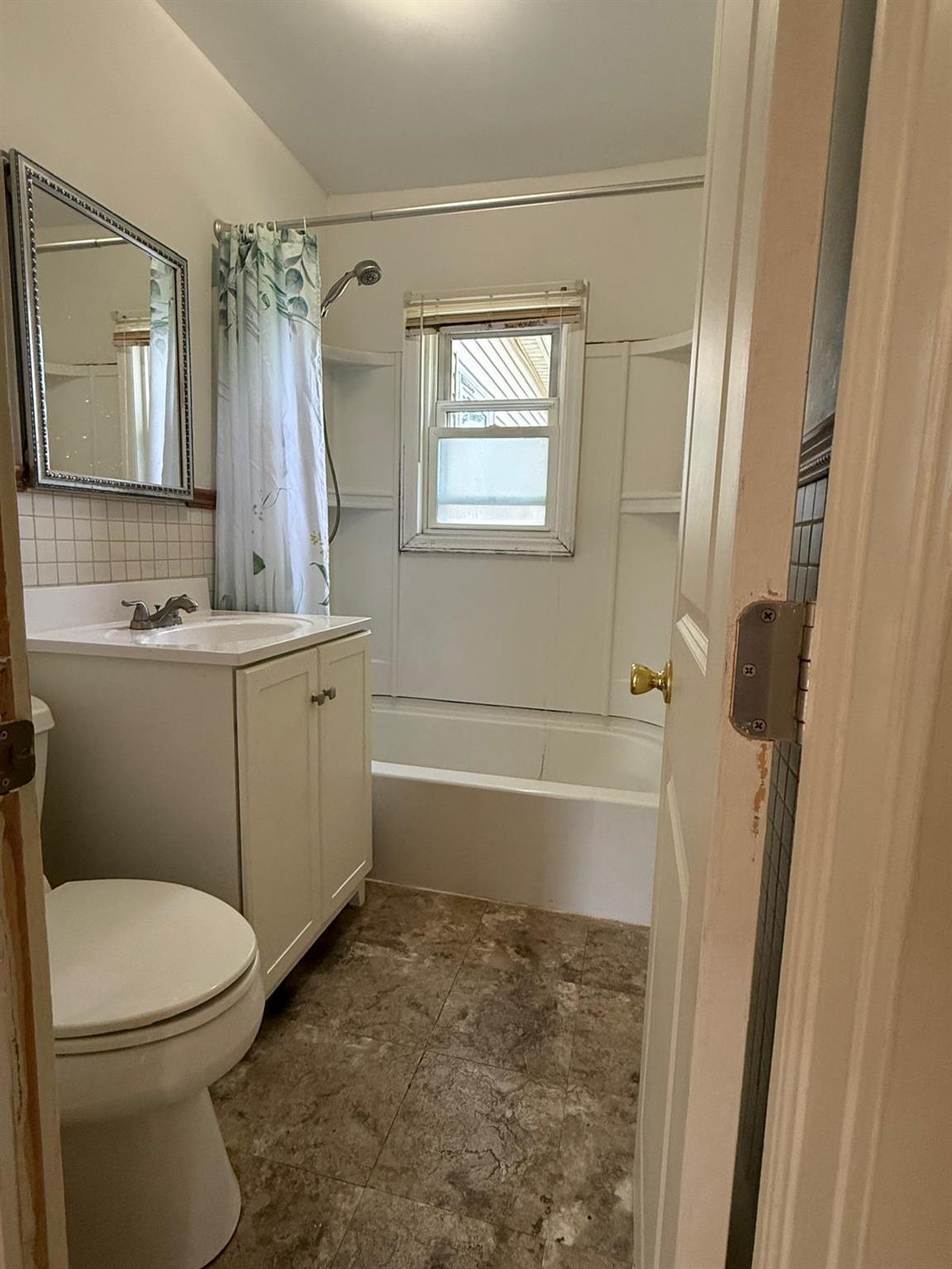 Single Family Claremont  Suffolk County, NY 11704, MLS-882756-7