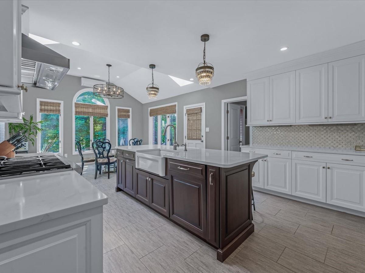 Single Family Mountain Cut  Nassau County, NY 11030, MLS-882761-10