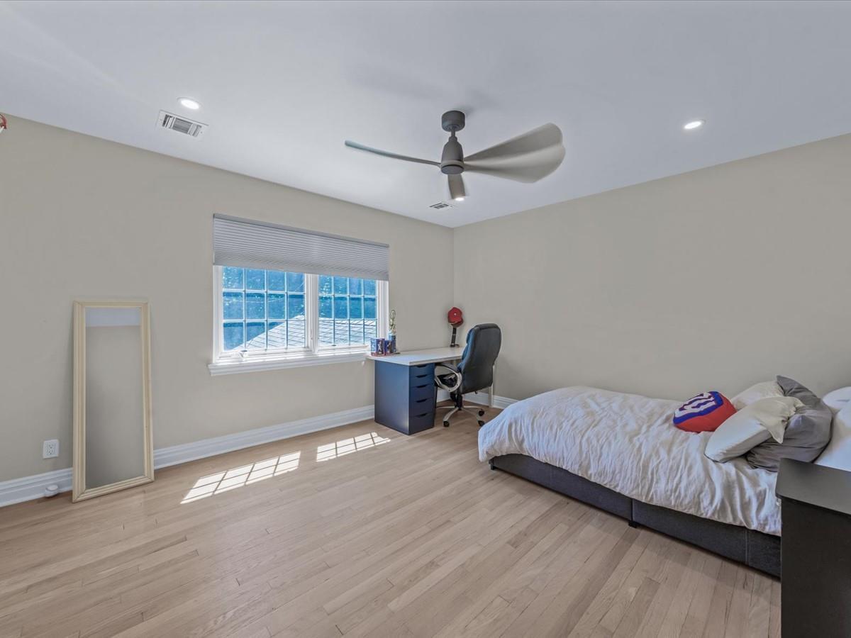 Single Family Mountain Cut  Nassau County, NY 11030, MLS-882761-22