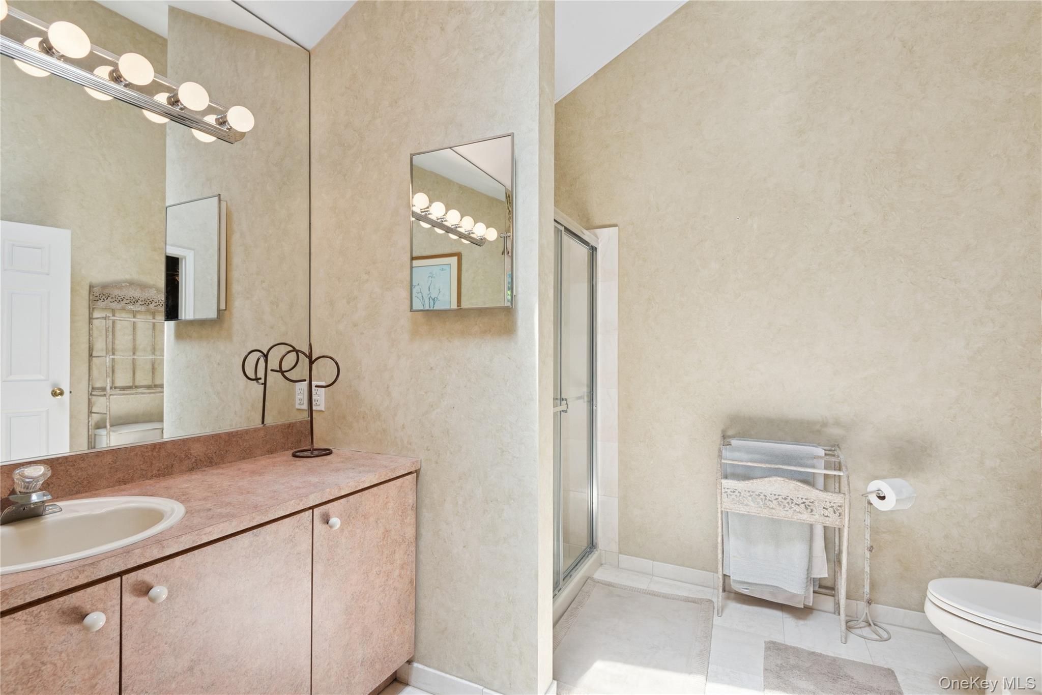 Single Family Orient  Suffolk County, NY 11768, MLS-882762-35