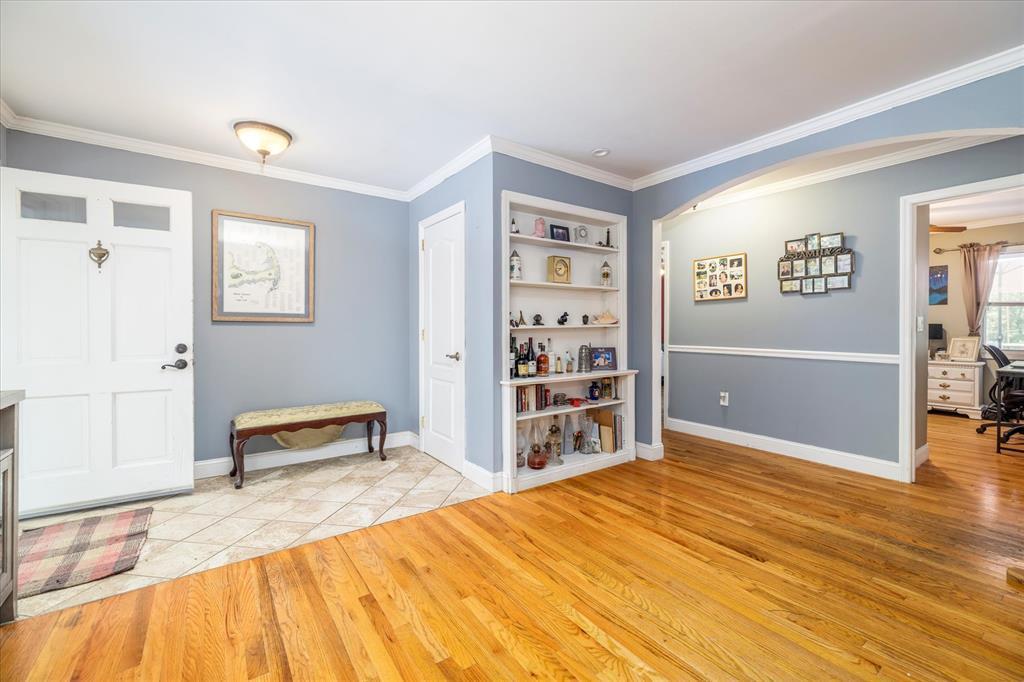 Single Family North  Nassau County, NY 11709, MLS-882772-2