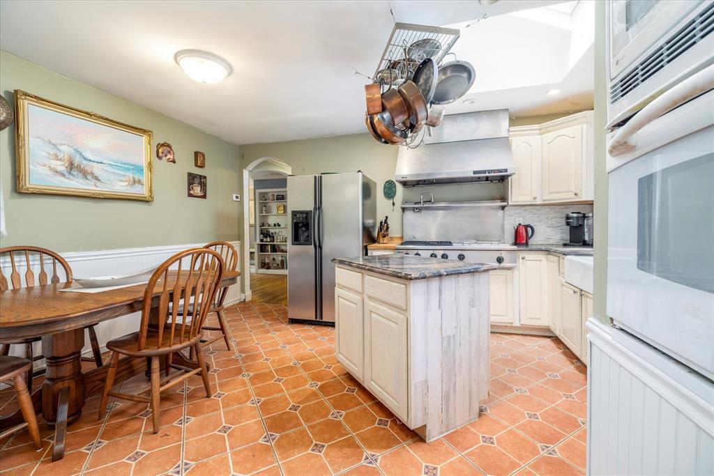 Single Family North  Nassau County, NY 11709, MLS-882772-6