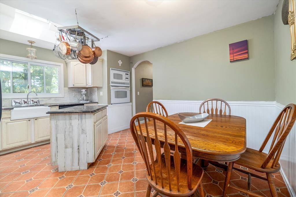 Single Family North  Nassau County, NY 11709, MLS-882772-8