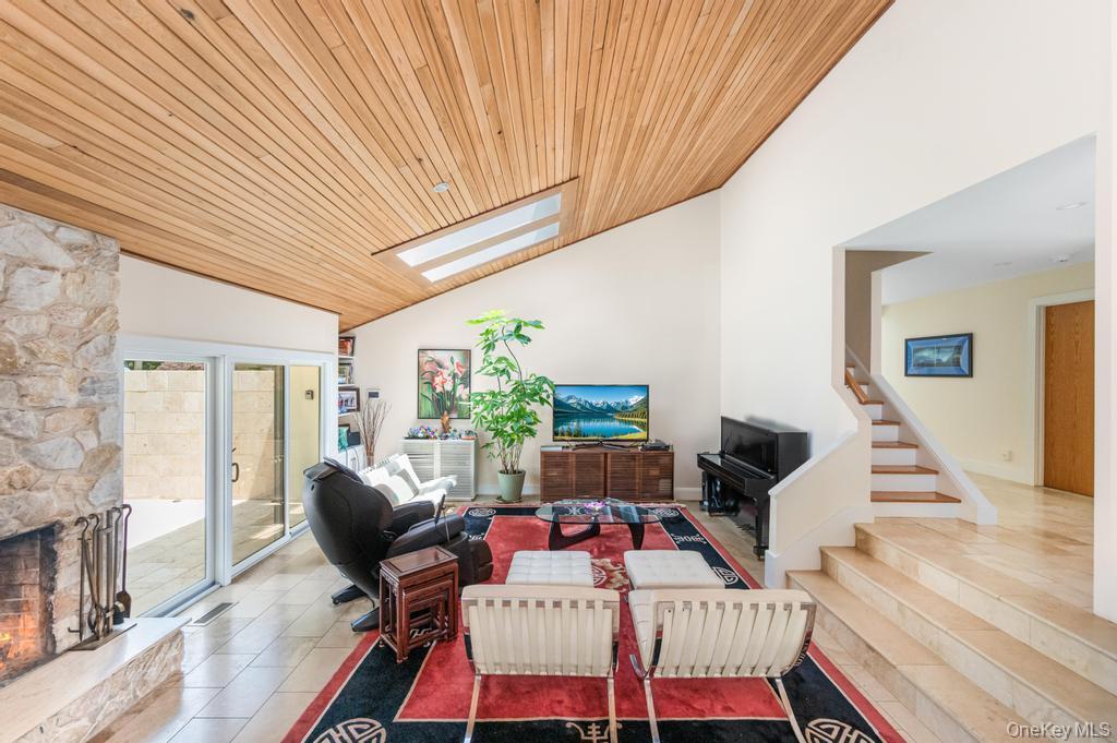 Single Family Noyack Suffolk County, NY 11963, MLS-882779-17