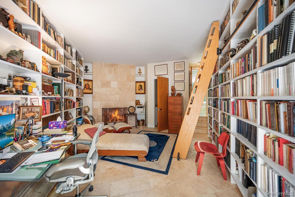 Single Family Noyack Suffolk County, NY 11963, MLS-882779-19