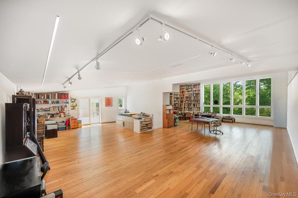 Single Family Noyack Suffolk County, NY 11963, MLS-882779-23