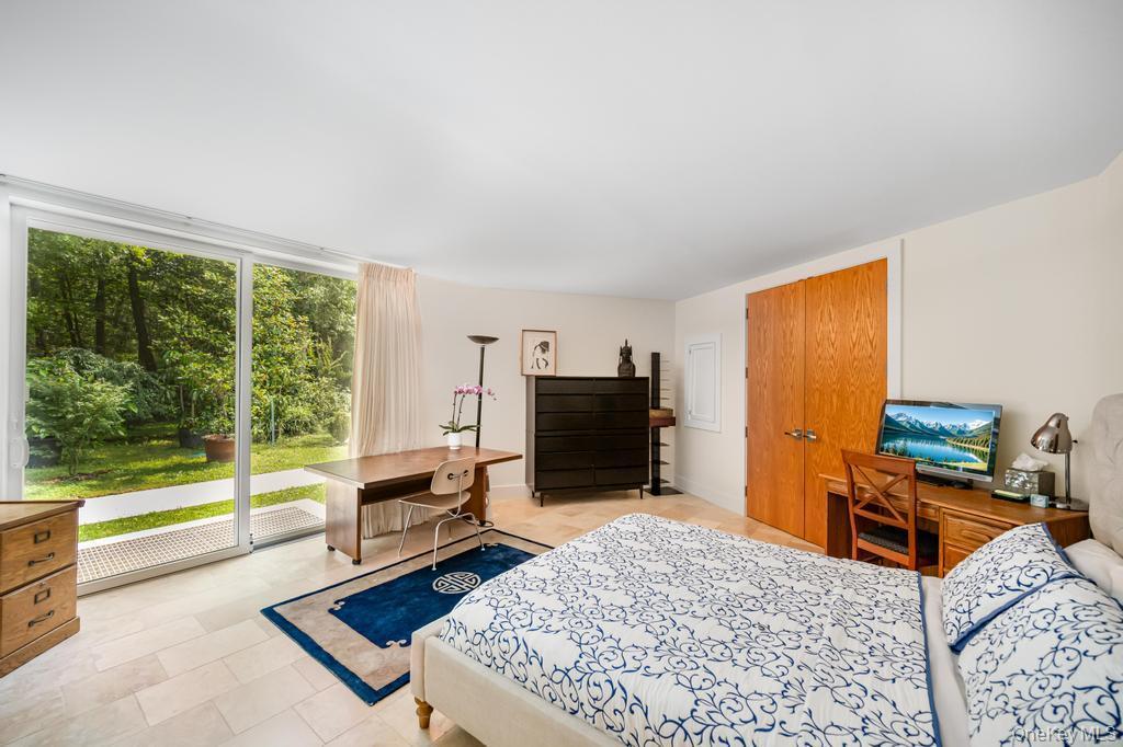 Single Family Noyack Suffolk County, NY 11963, MLS-882779-26