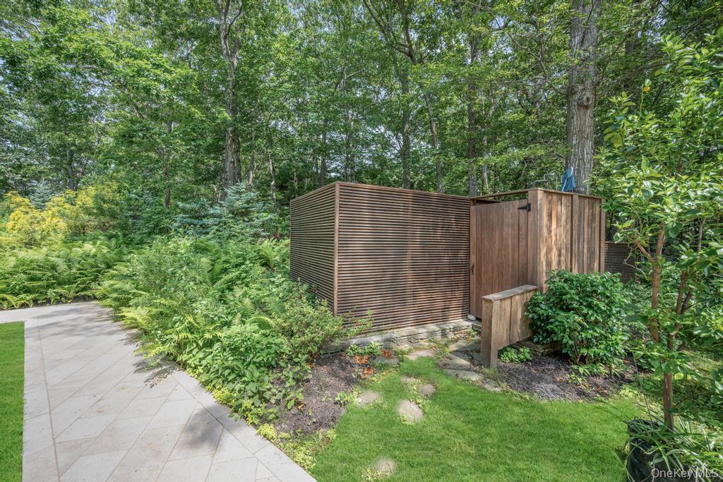 Single Family Noyack Suffolk County, NY 11963, MLS-882779-40