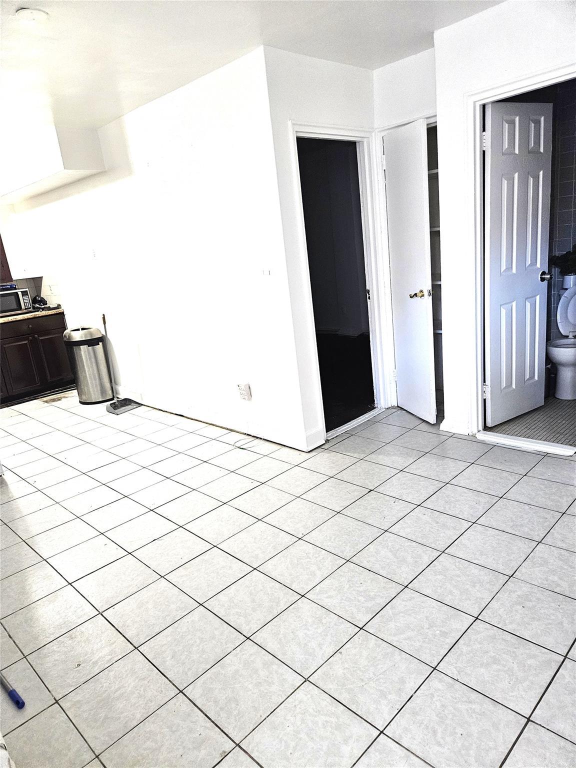Single Family Cross Bronx  Bronx, NY 10472, MLS-882791-10