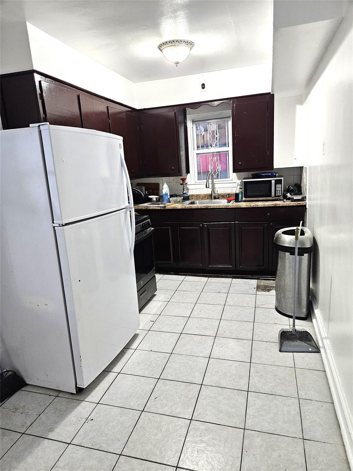Single Family Cross Bronx  Bronx, NY 10472, MLS-882791-9
