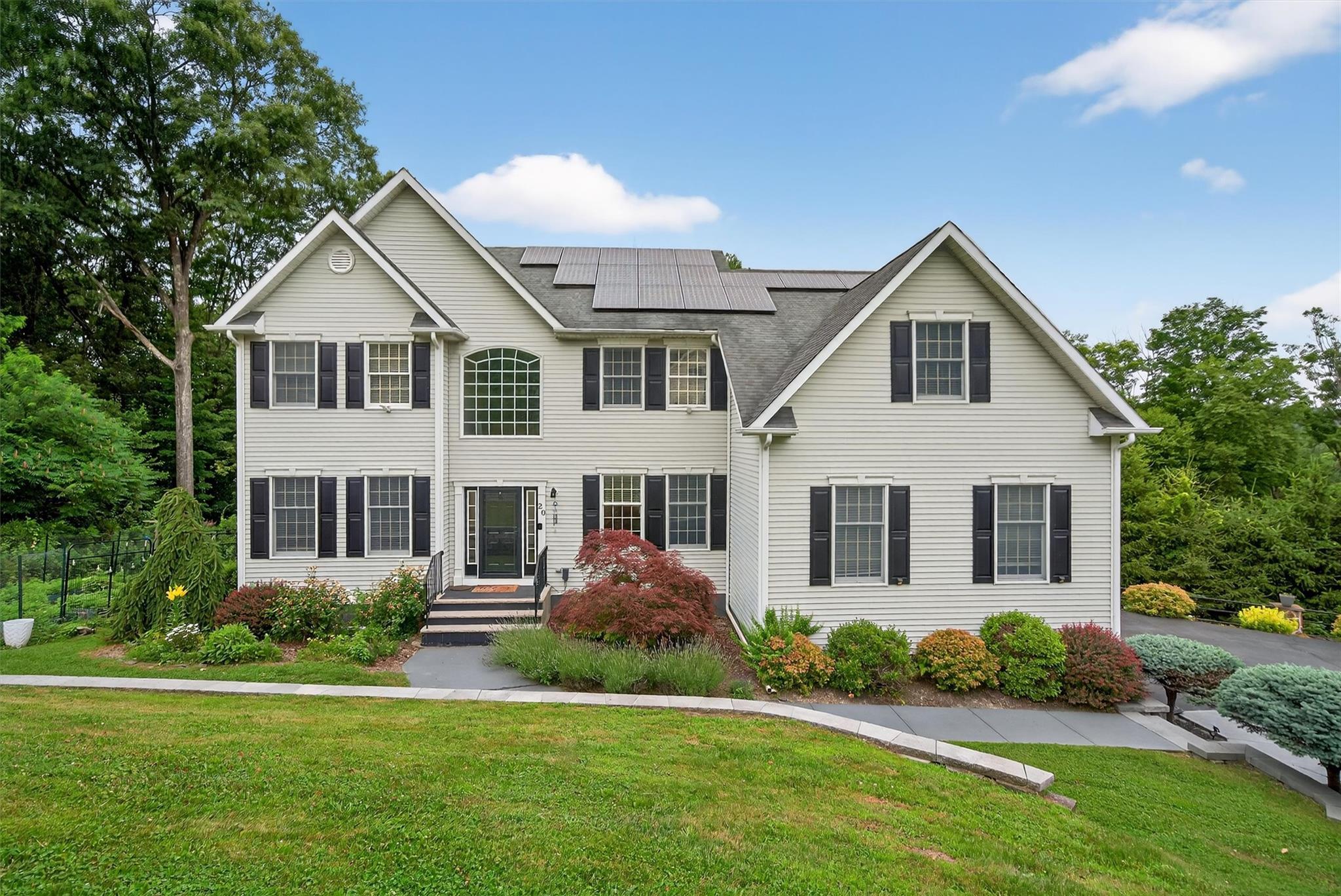 Single Family in Minisink - Long View  Orange County, NY 10988