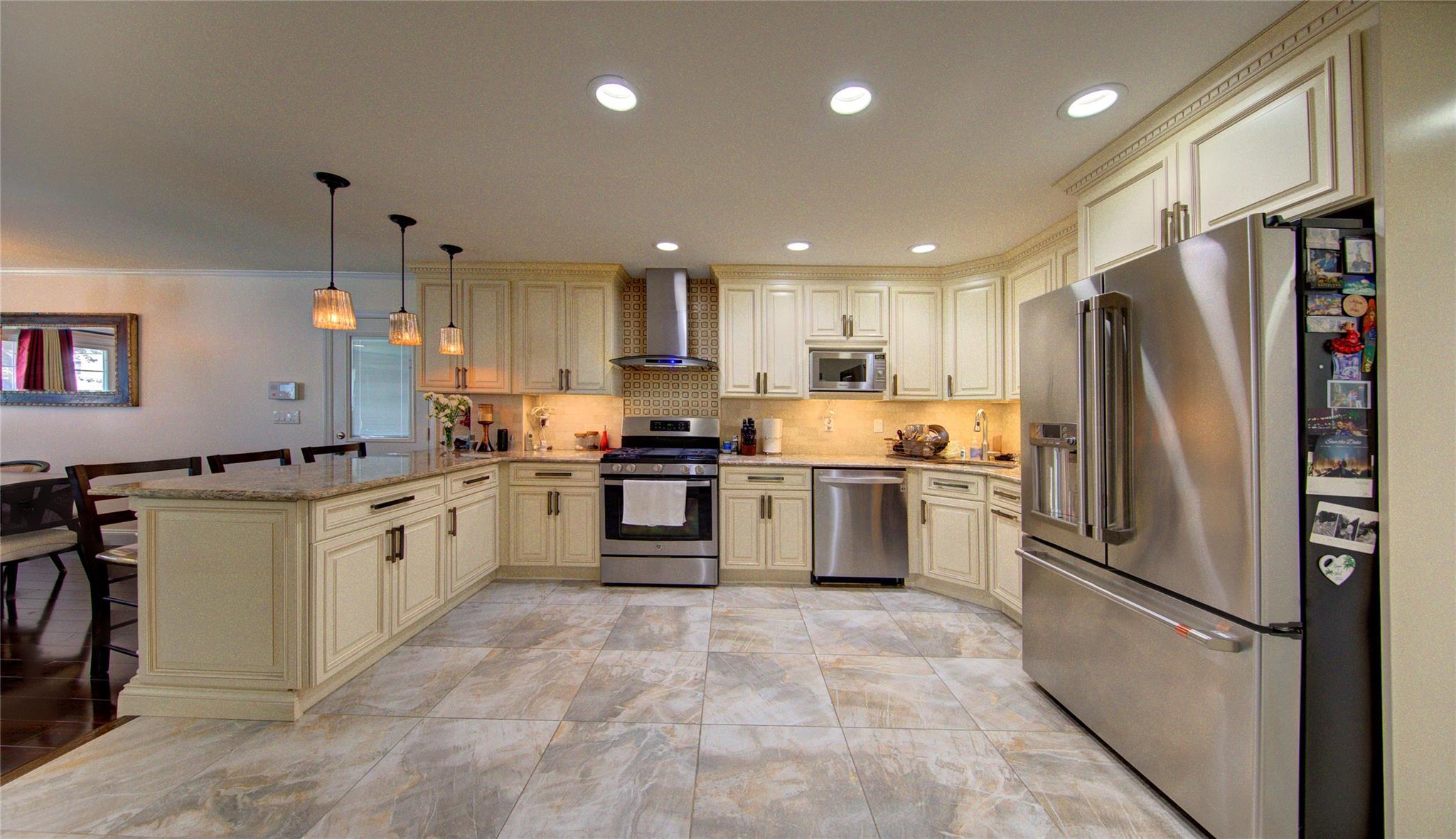 Single Family 265th  Queens, NY 11040, MLS-882829-10